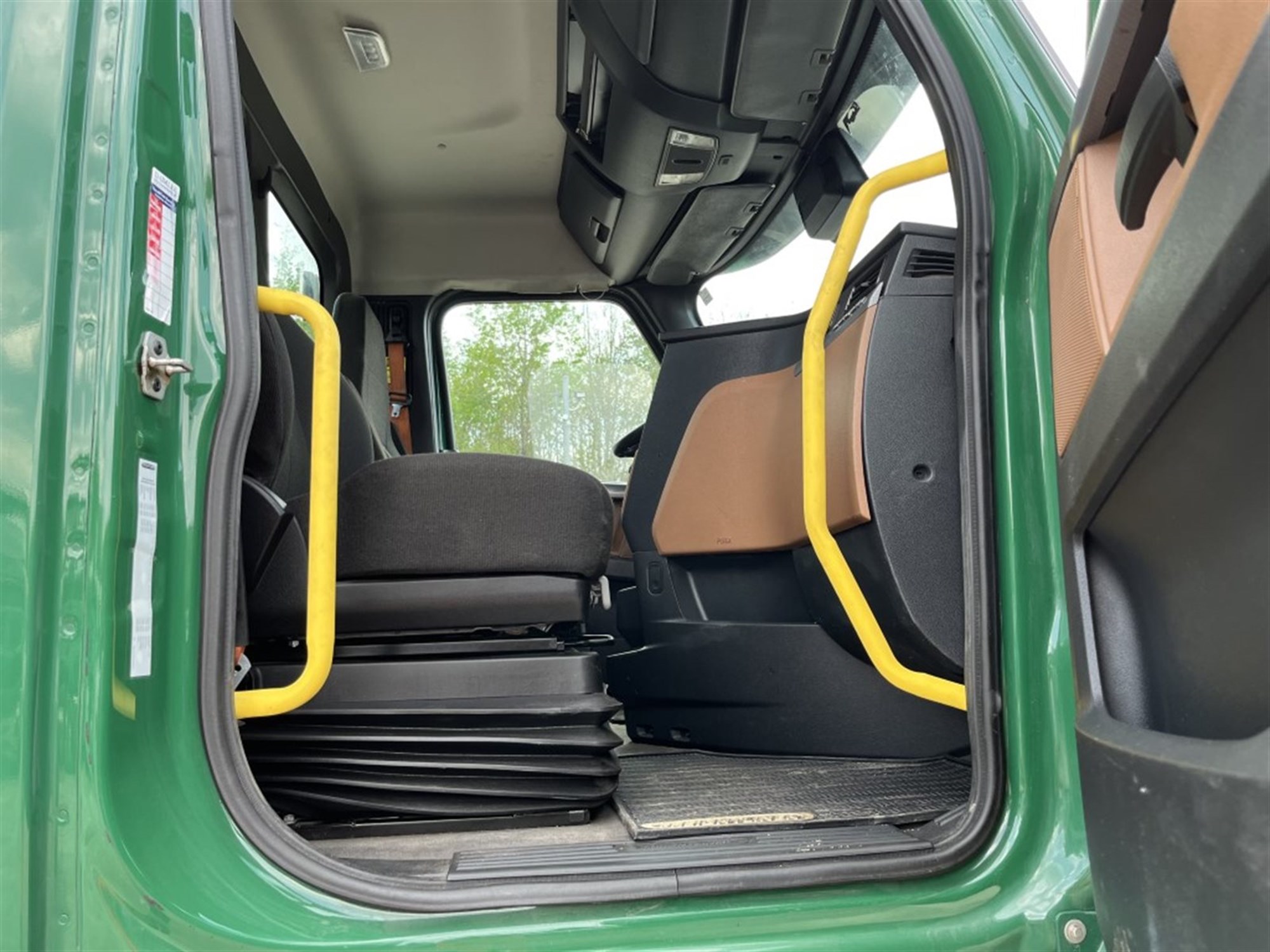 2019 Freightliner Cascadia KLKR1585U-12 2019 Freightliner Cascadia KLKR1585U-12