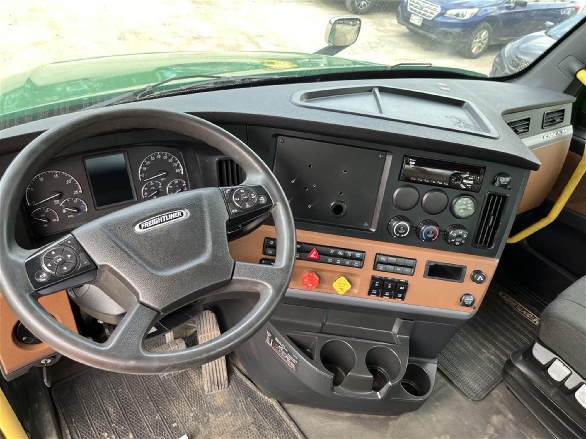 2019 Freightliner Cascadia KLKR1585U-13 2019 Freightliner Cascadia KLKR1585U-13