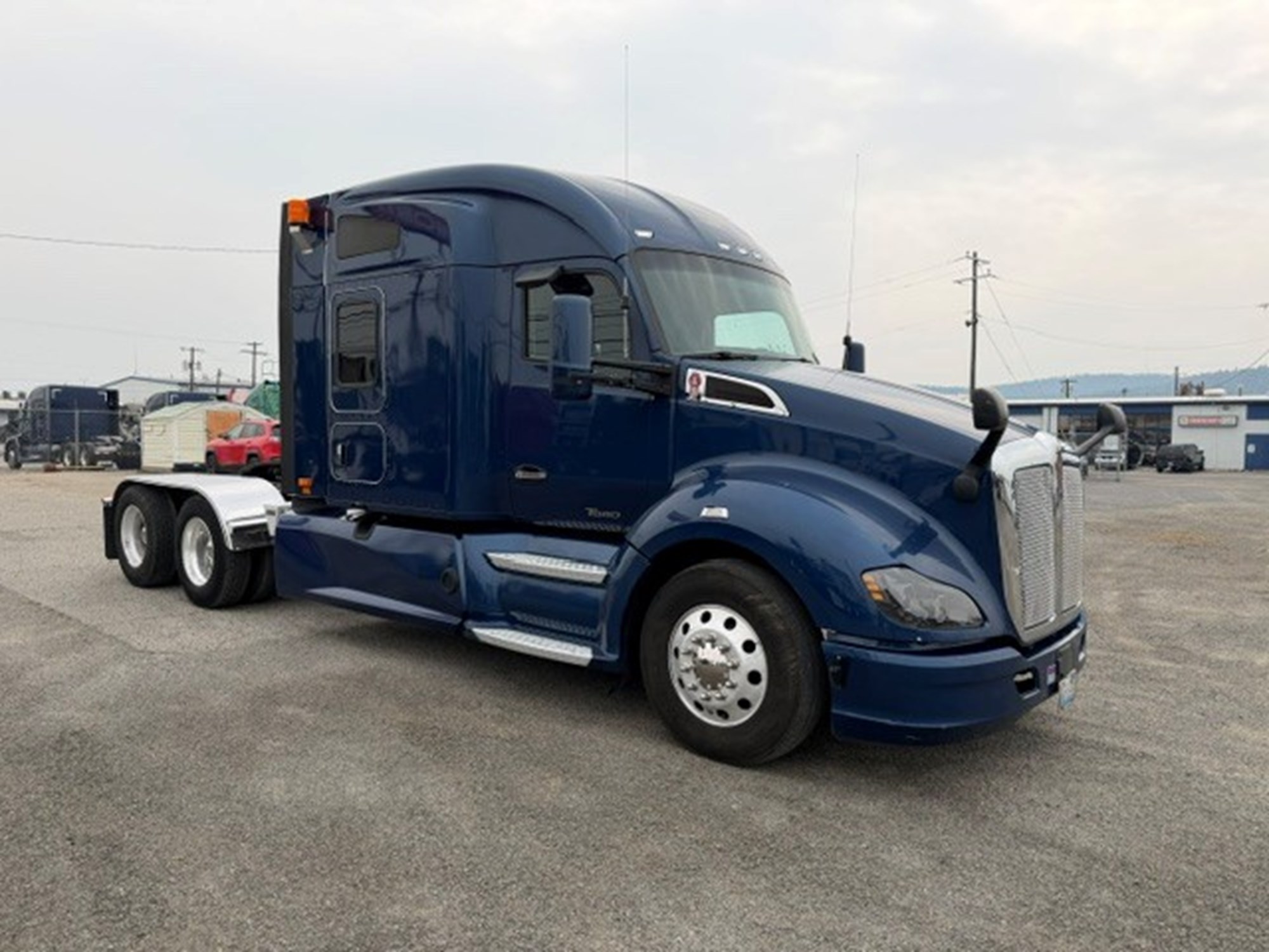 2020 Kenworth T680 2020 Kenworth T680 - image 3 of 6