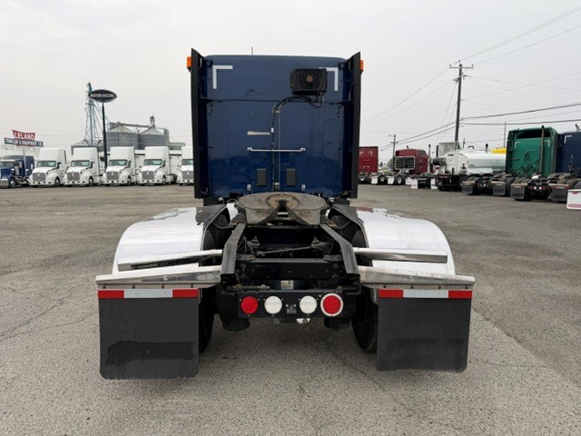2020 Kenworth T680 2020 Kenworth T680 - image 5 of 6
