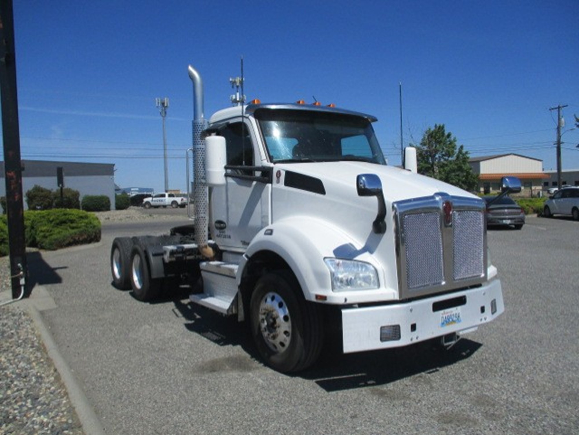 2020 Kenworth T880 - image 3 of 6