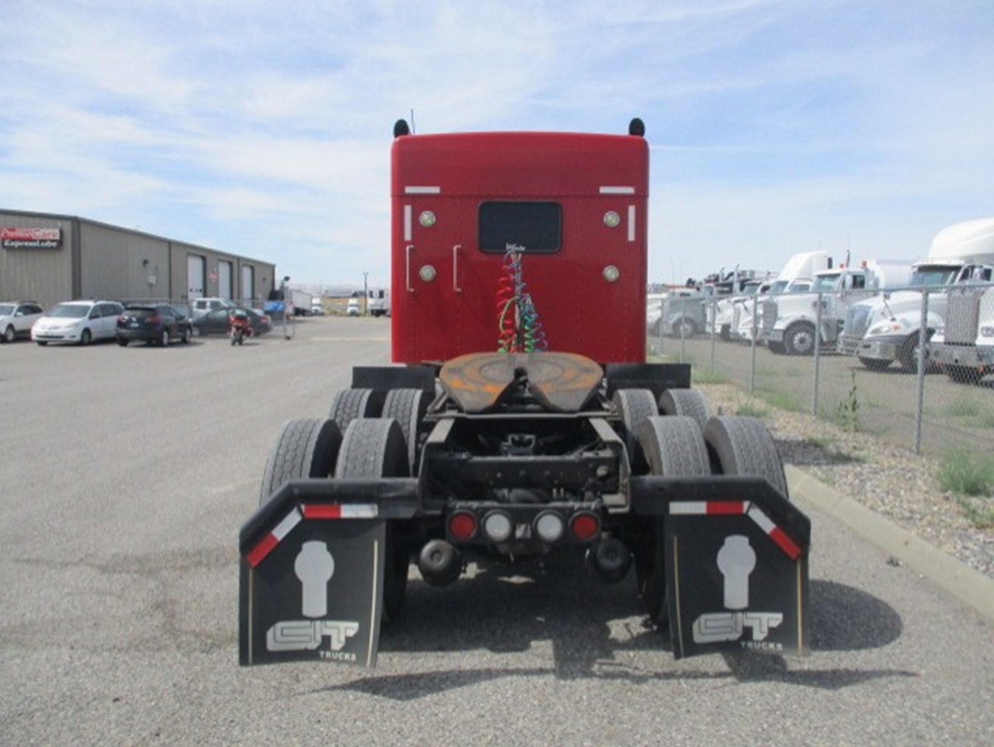 2021 Kenworth T800 2021 Kenworth T800 - image 3 of 6