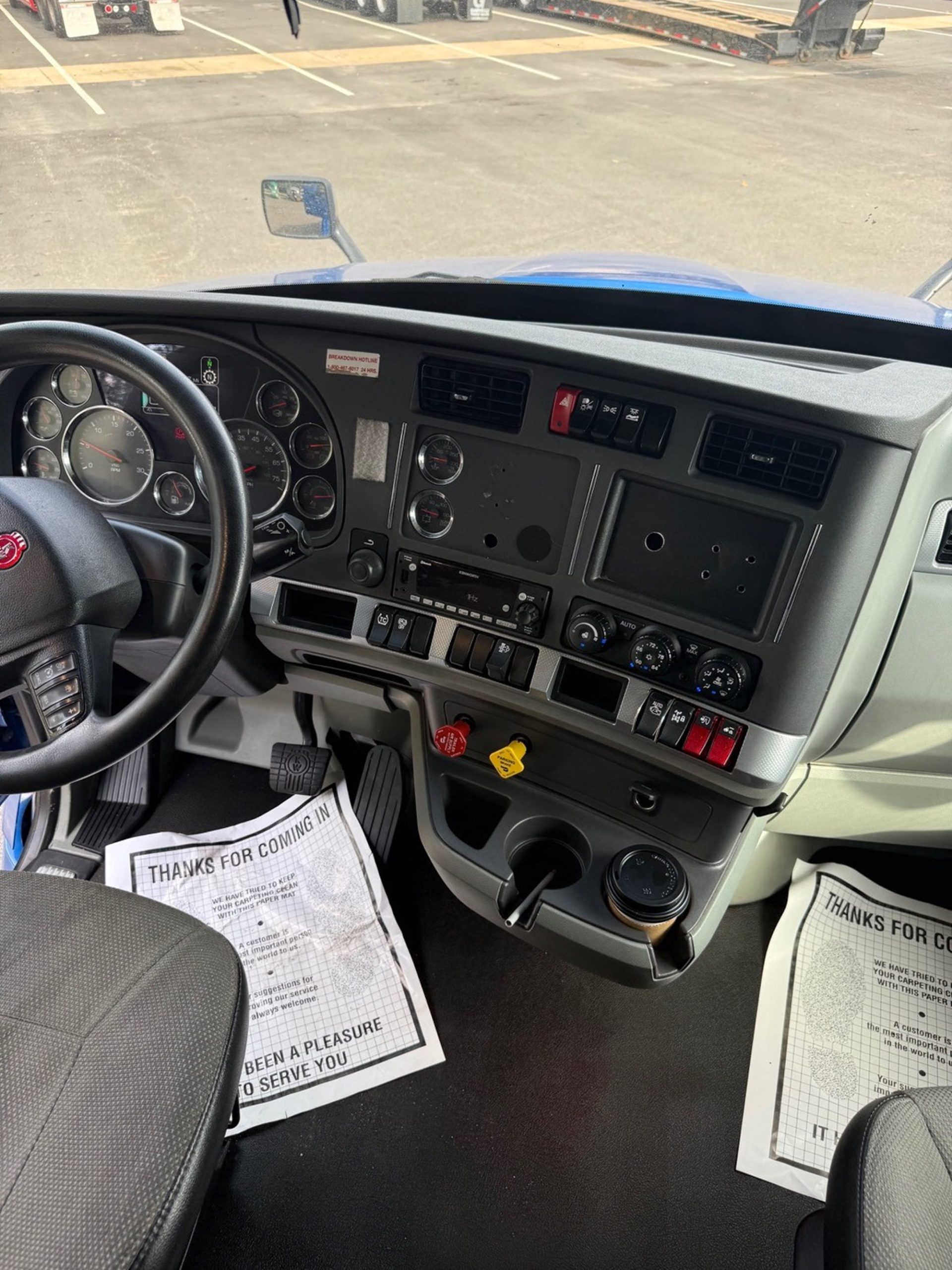 2021 Kenworth T680 MJ435522U-08 2021 Kenworth T680 MJ435522U-08