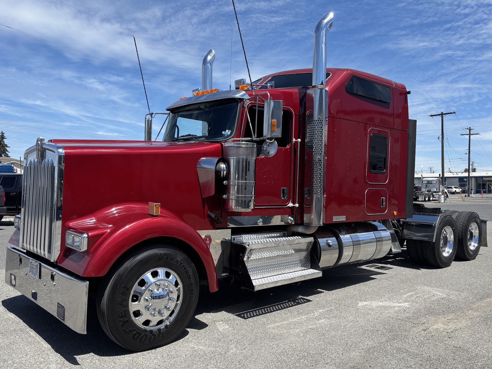 2021 Kenworth W900 2021 Kenworth W900 - image 1 of 6