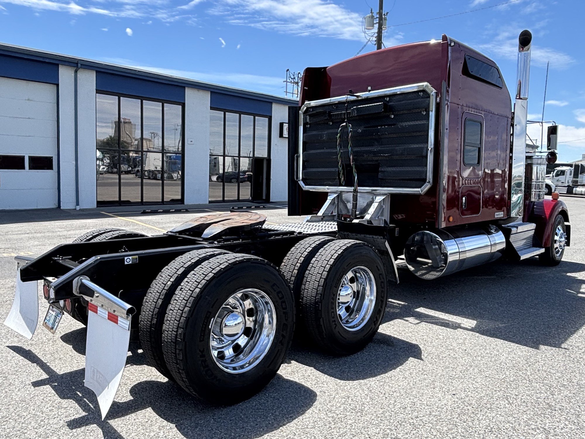 2021 Kenworth W900 2021 Kenworth W900 - image 6 of 6