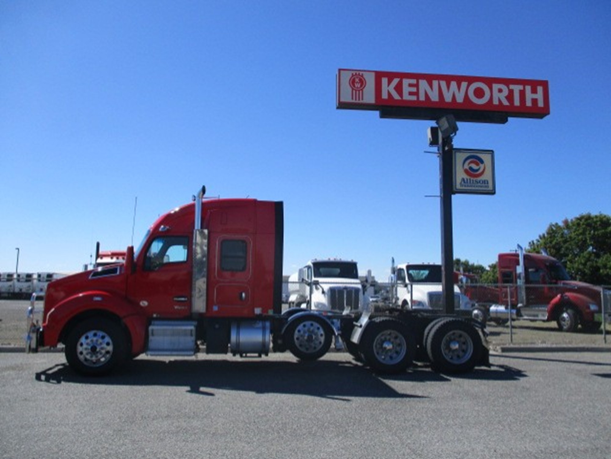 2022 Kenworth T880 2022 Kenworth T880 - image 4 of 6