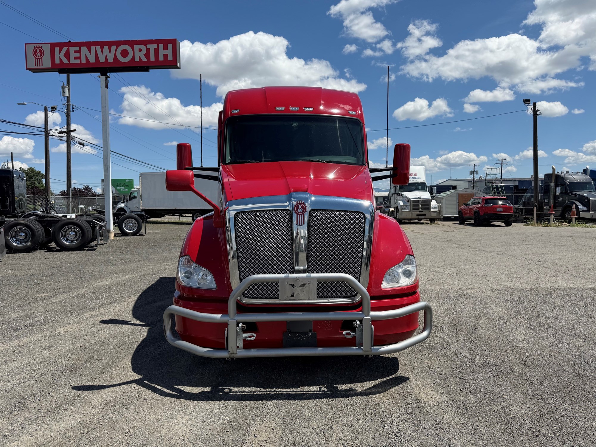 2022 Kenworth T680 2022 Kenworth T680 - image 2 of 6