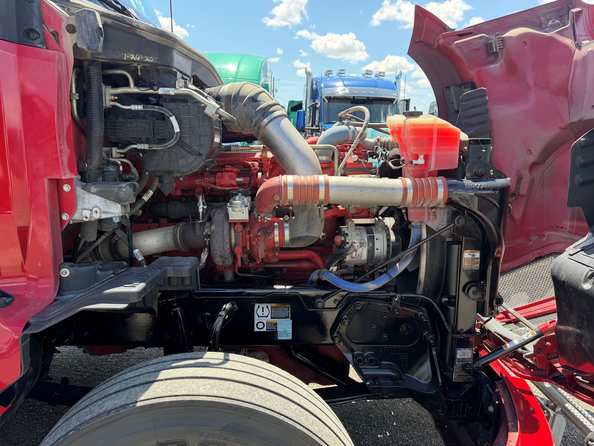 2022 Kenworth T680 NJ466616U-07 2022 Kenworth T680 NJ466616U-07