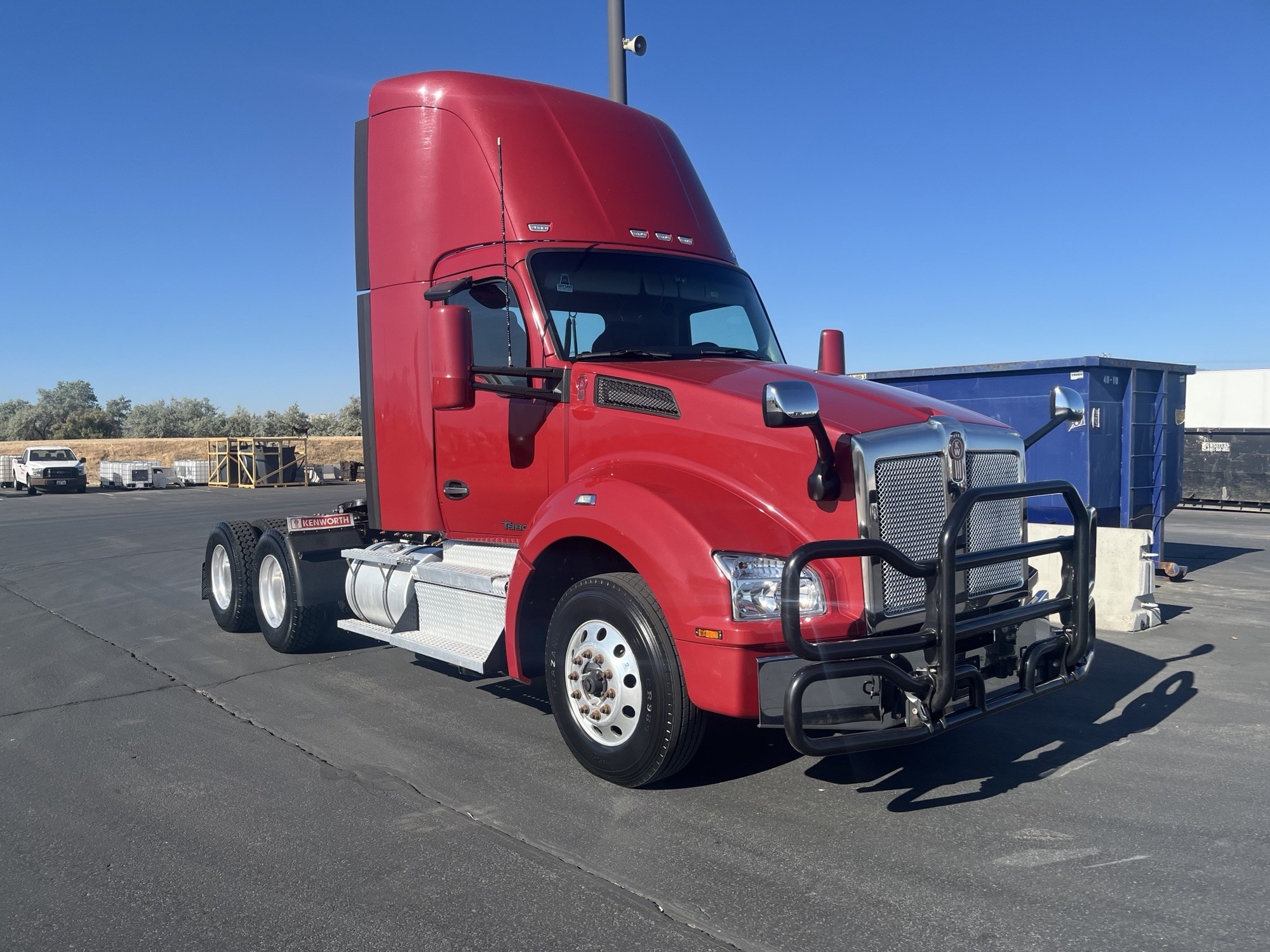 2022 Kenworth T880 2022 Kenworth T880 - image 1 of 6