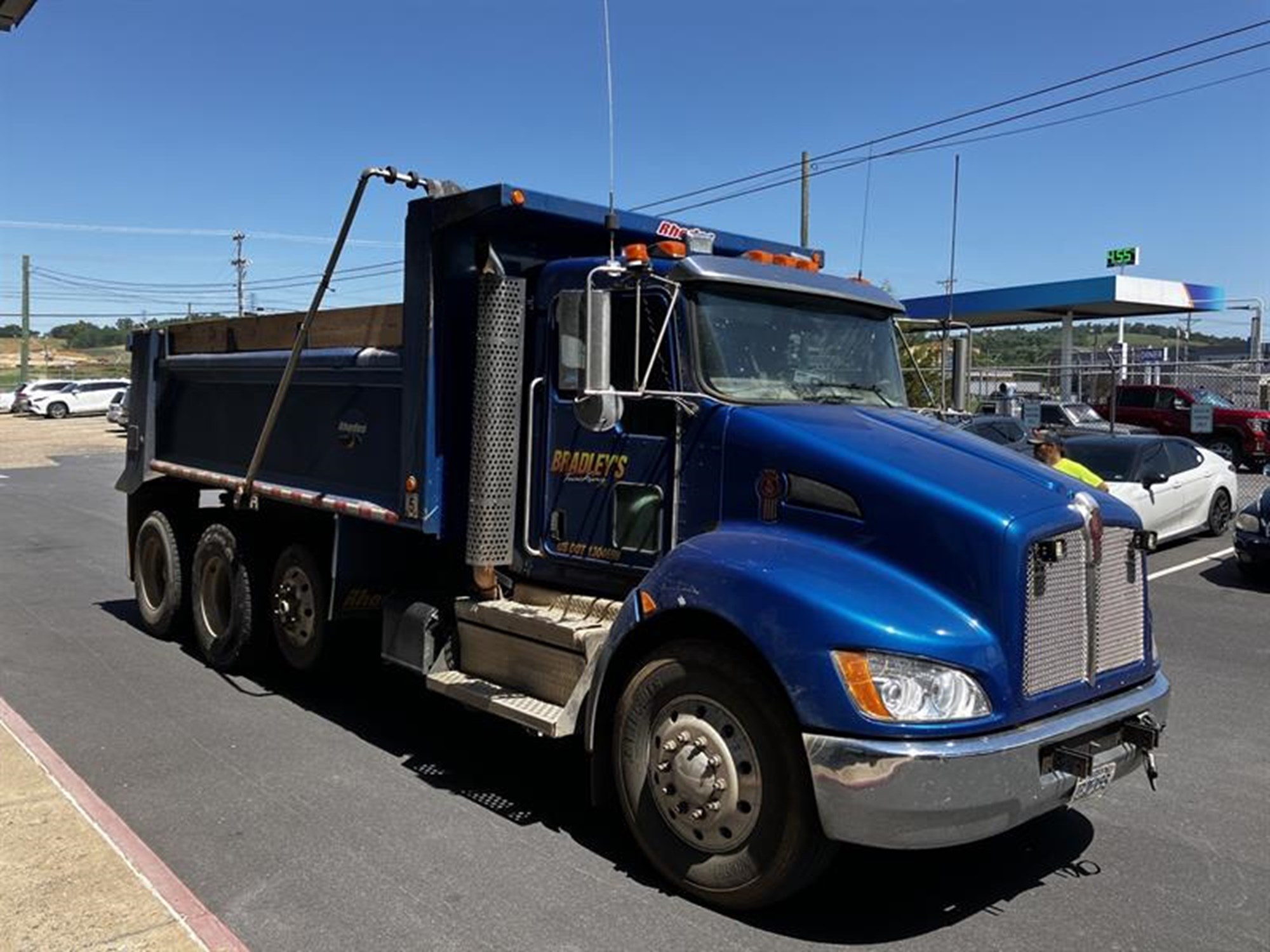 2022 Kenworth T380 2022 Kenworth T380 - image 1 of 1
