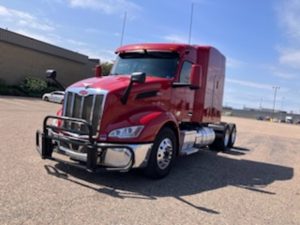 2023 Peterbilt 579 PD806242U-01