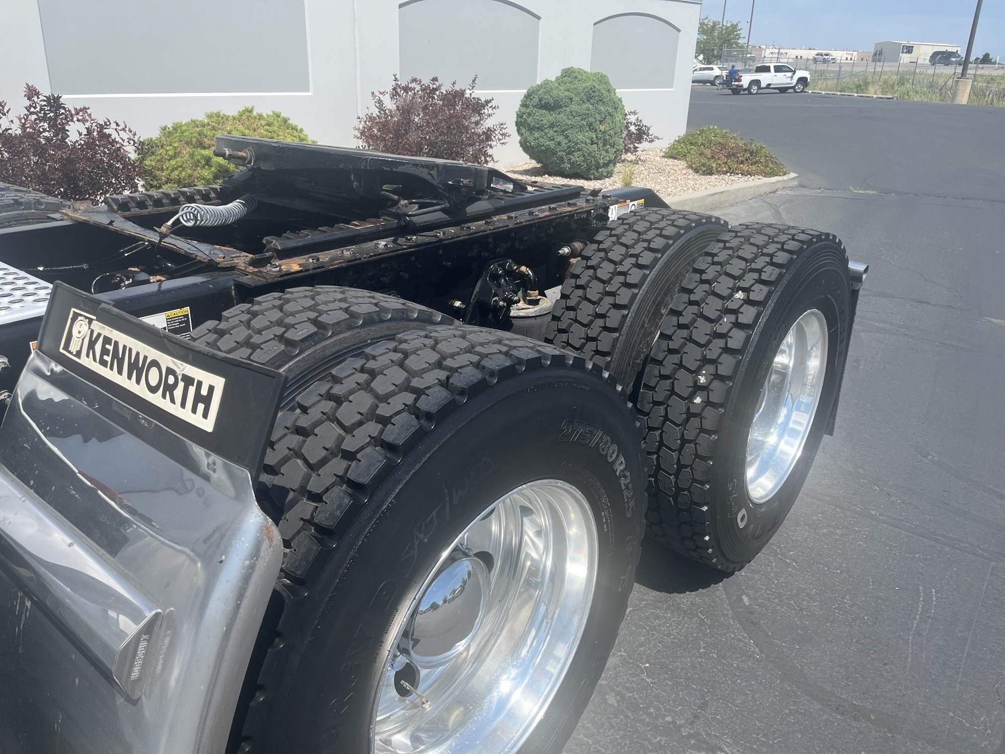 2023 Kenworth T680 Next Gen 2023 Kenworth T680 Next Gen - image 5 of 6