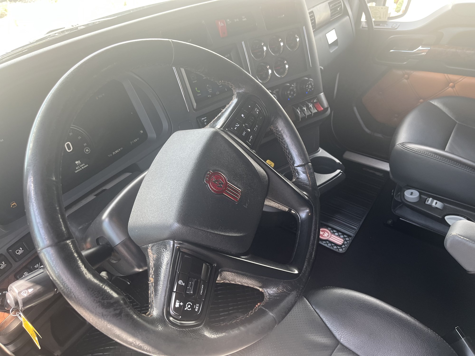2023 Kenworth T680 Next Gen PJ231834C-10 2023 Kenworth T680 Next Gen PJ231834C-10
