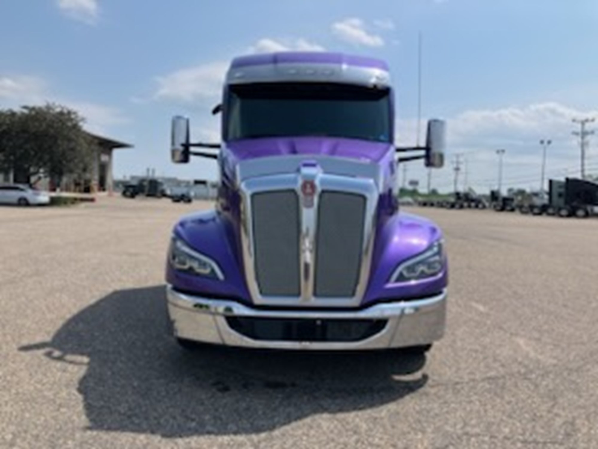 2023 Kenworth T680 Next Gen 2023 Kenworth T680 Next Gen - image 3 of 6
