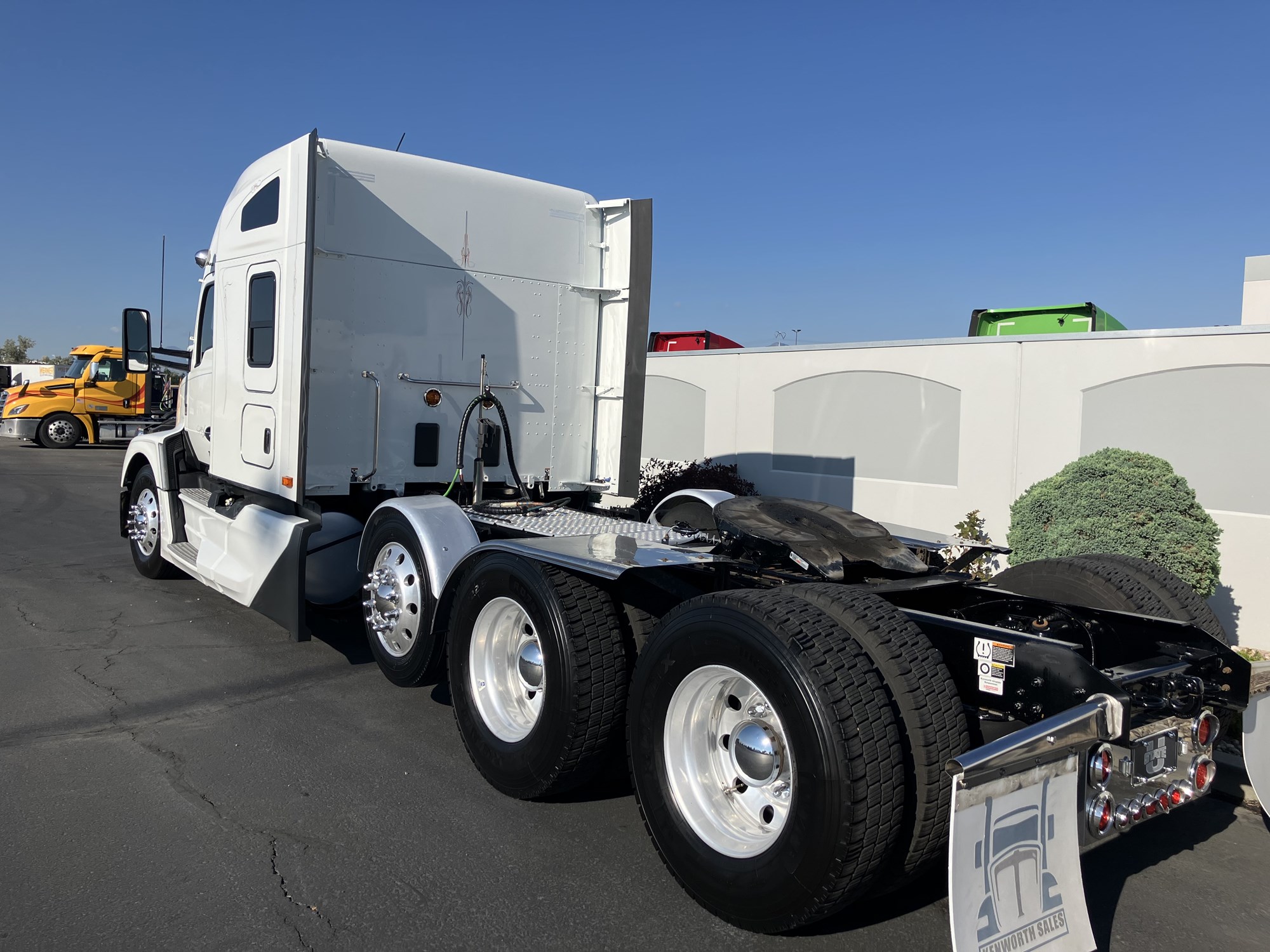 2023 Kenworth T680 Next Gen PJ237859U-08 2023 Kenworth T680 Next Gen PJ237859U-08