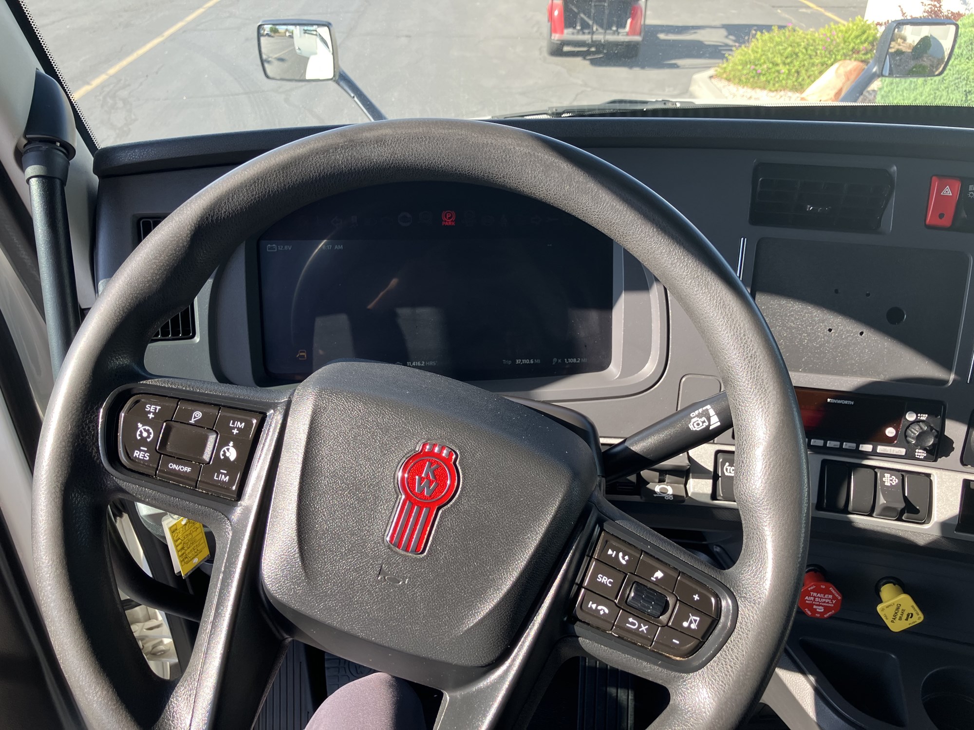 2023 Kenworth T680 Next Gen PJ257736U-10 2023 Kenworth T680 Next Gen PJ257736U-10