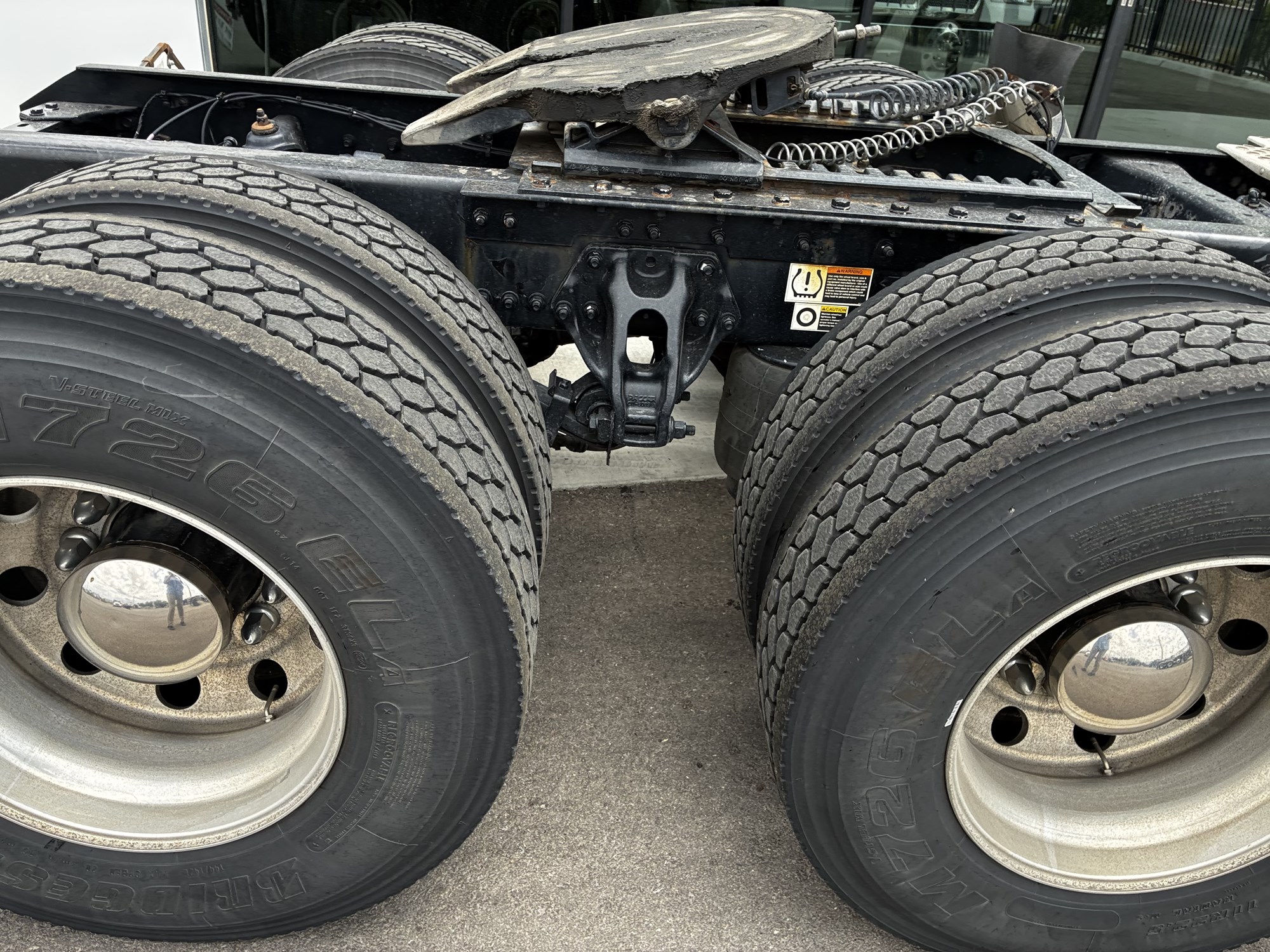 2024 Kenworth T680 Next Gen 2024 Kenworth T680 Next Gen - image 6 of 6
