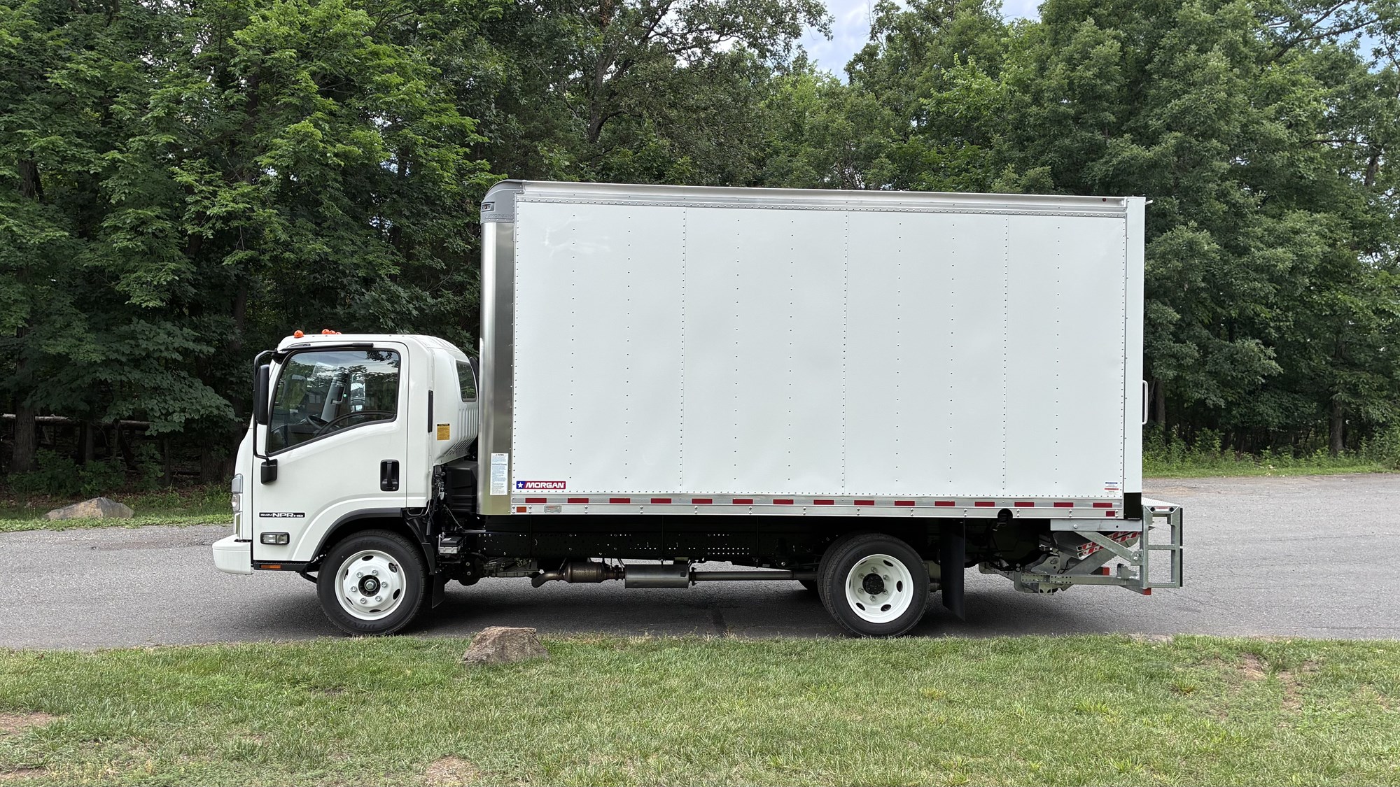 2026 Isuzu NPRGASHD 1F3 - image 2 of 6