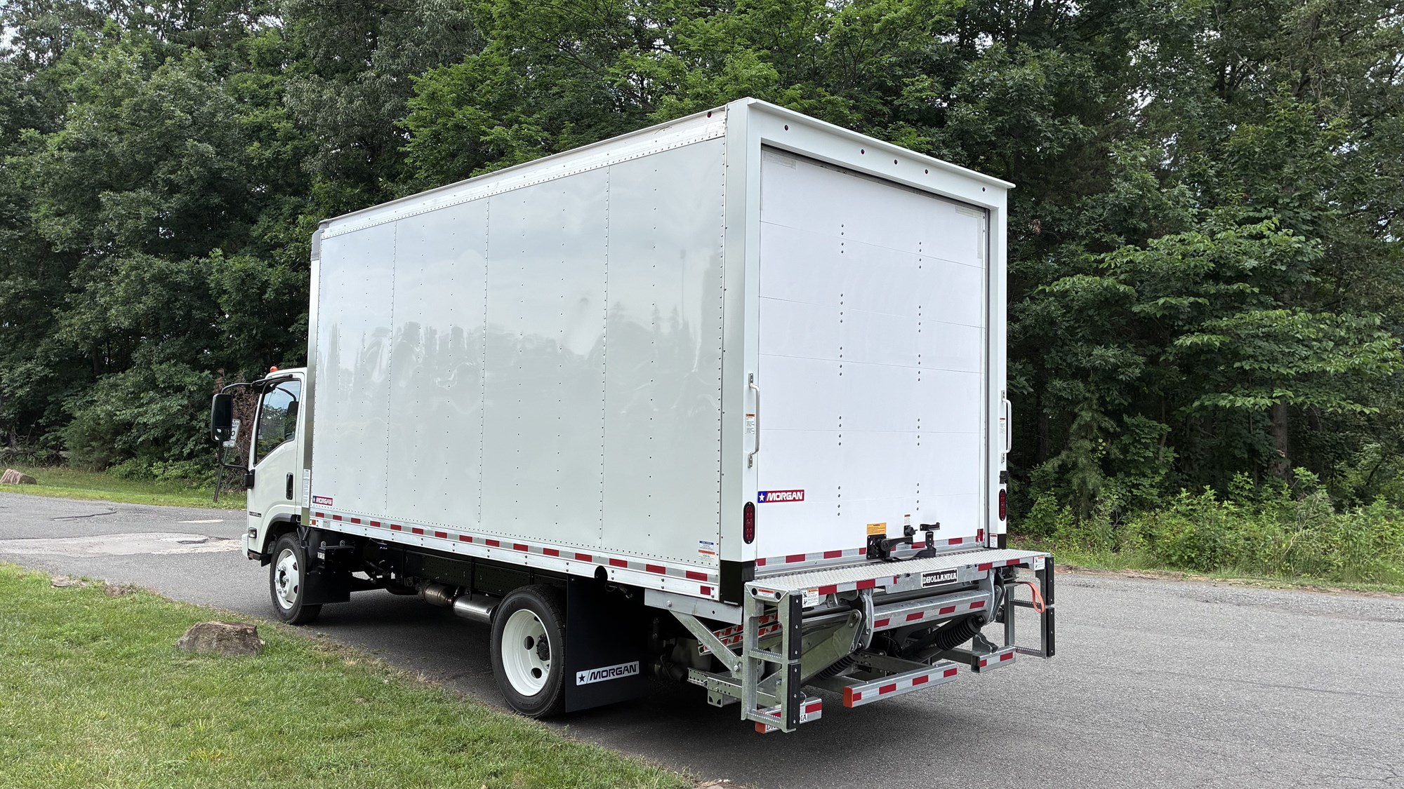 2026 Isuzu NPRGASHD 1F3 - image 3 of 6
