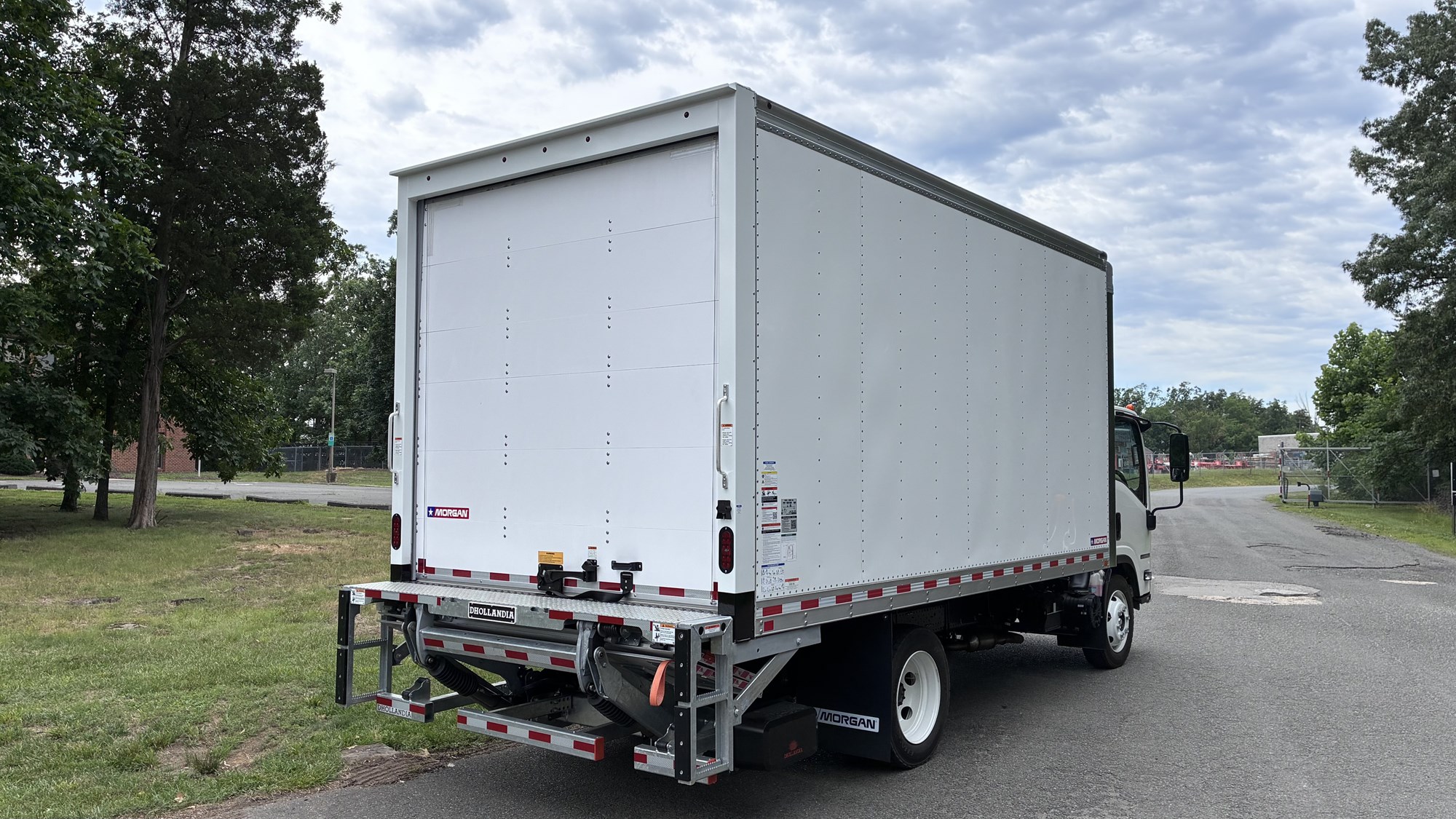 2026 Isuzu NPRGASHD 1F3 - image 5 of 6