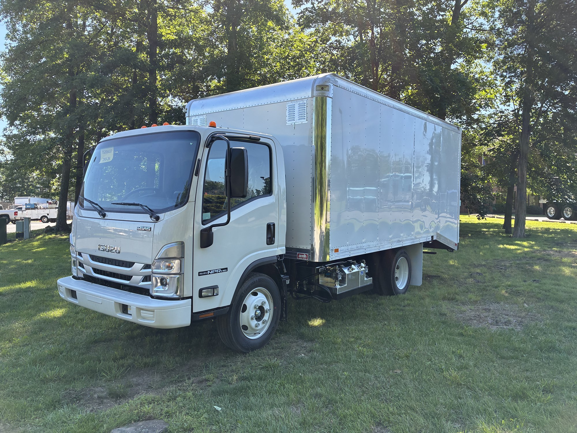 2026 Isuzu NPRGASHD 1F2 - image 1 of 6