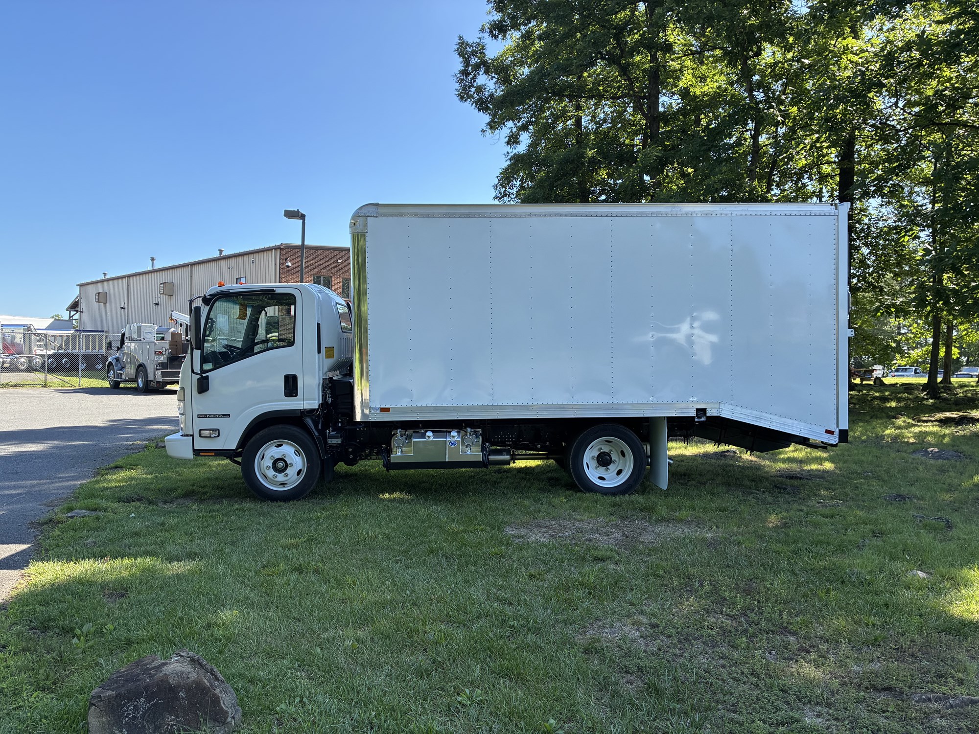 2026 Isuzu NPRGASHD 1F2 - image 2 of 6