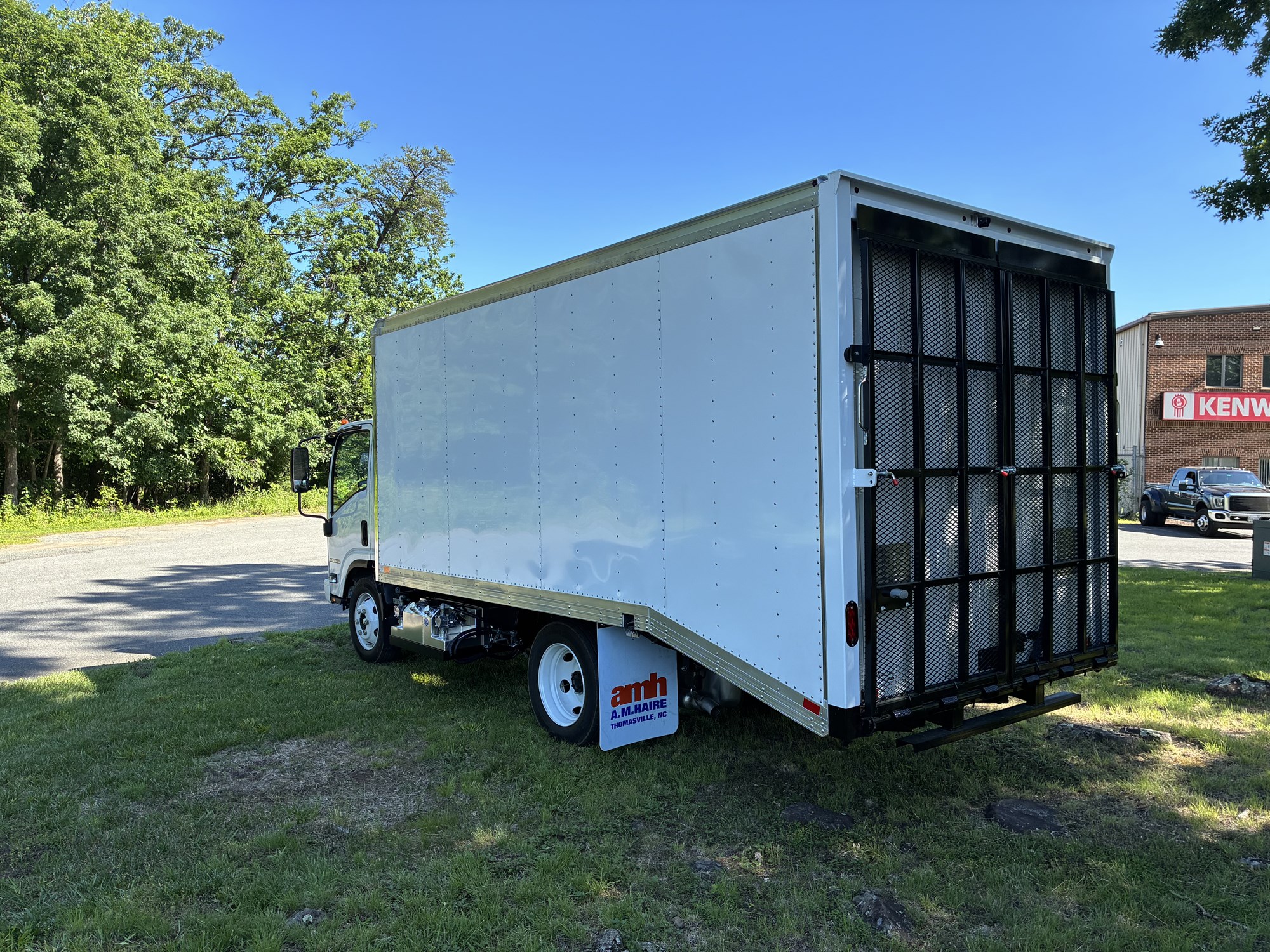 2026 Isuzu NPRGASHD 1F2 - image 3 of 6