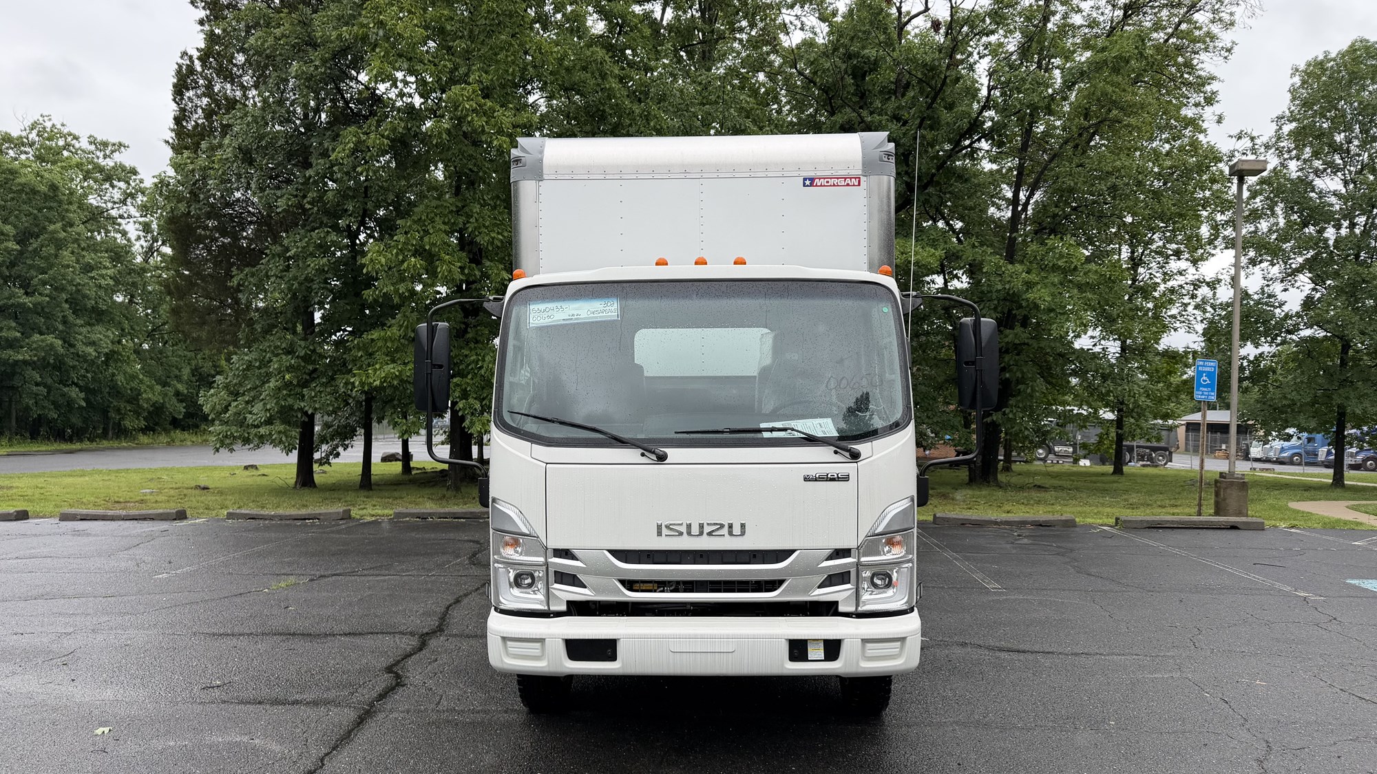 2026 Isuzu NRR GAS 1U4 - image 2 of 6