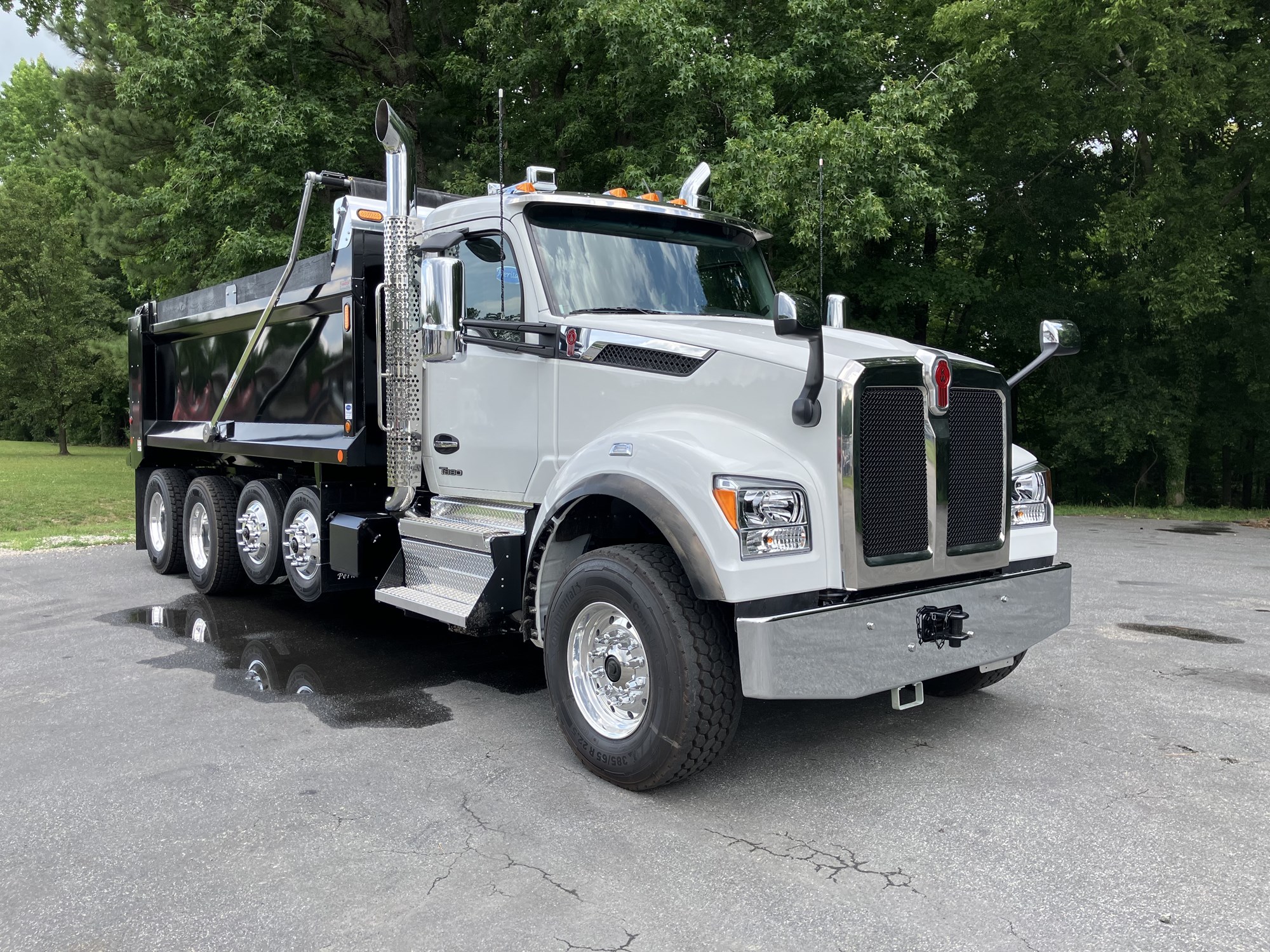 2027 Kenworth T880 VJ247232-10 2027 Kenworth T880 VJ247232-10