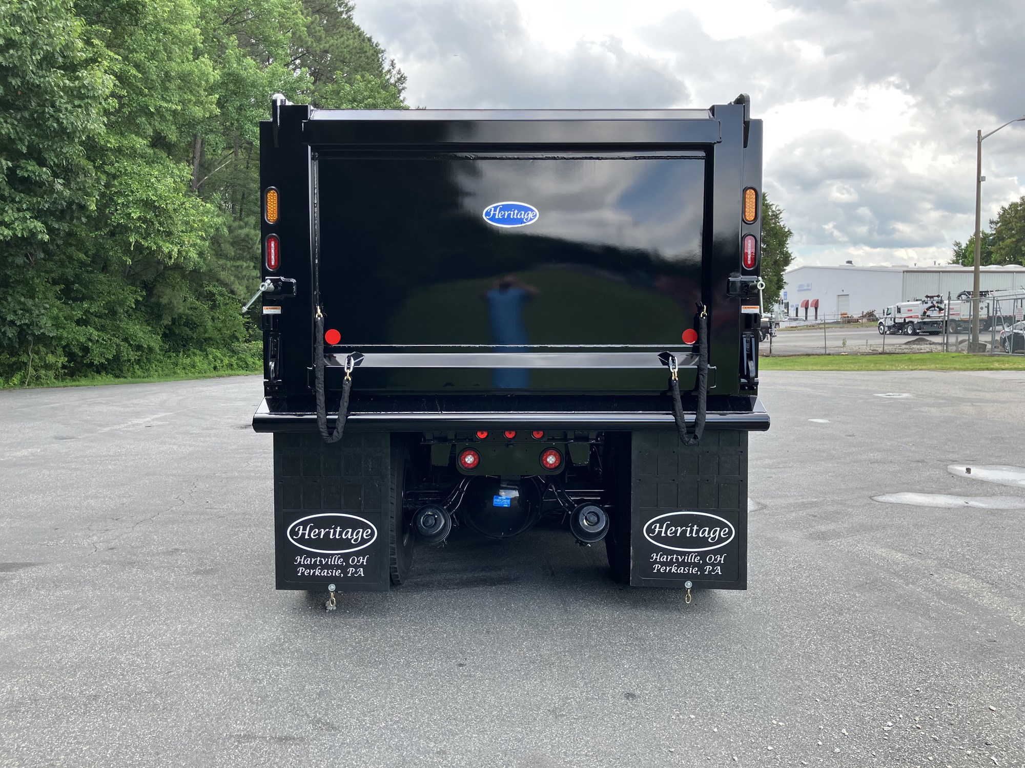2027 Kenworth T880 VJ247232-13 2027 Kenworth T880 VJ247232-13