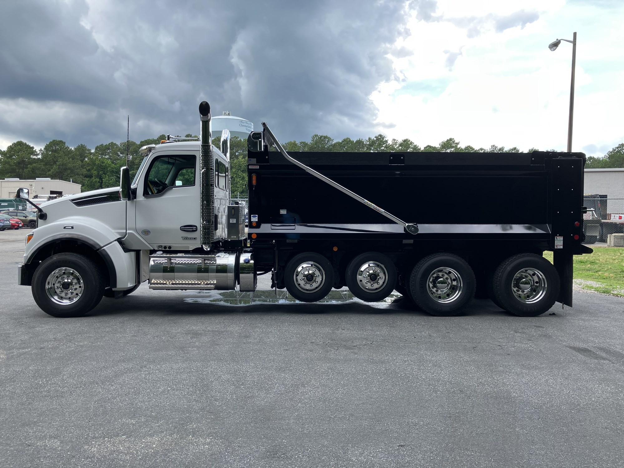 2027 Kenworth T880 VJ247232-15 2027 Kenworth T880 VJ247232-15