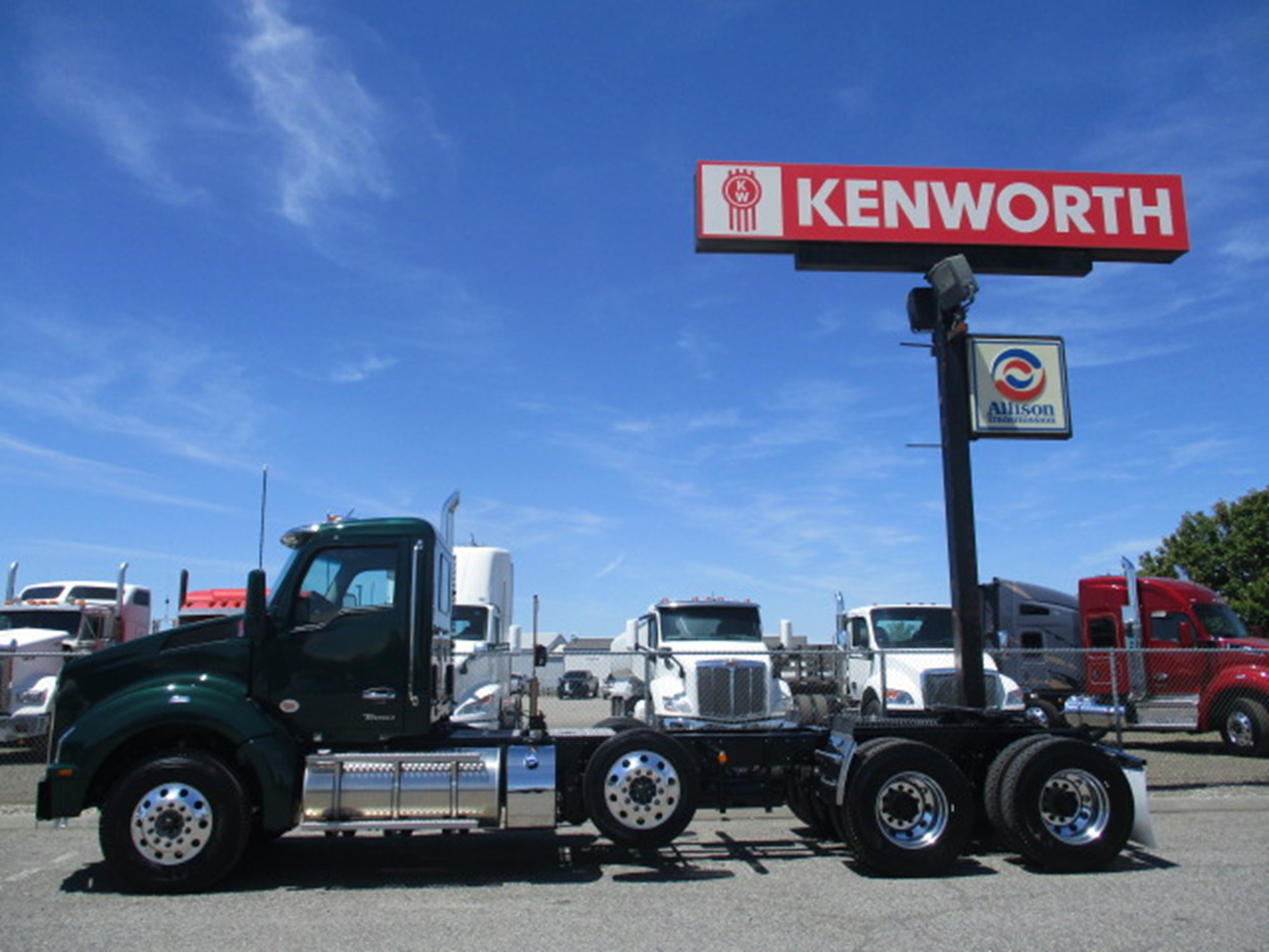 2027 Kenworth T880 2027 Kenworth T880 - image 3 of 6