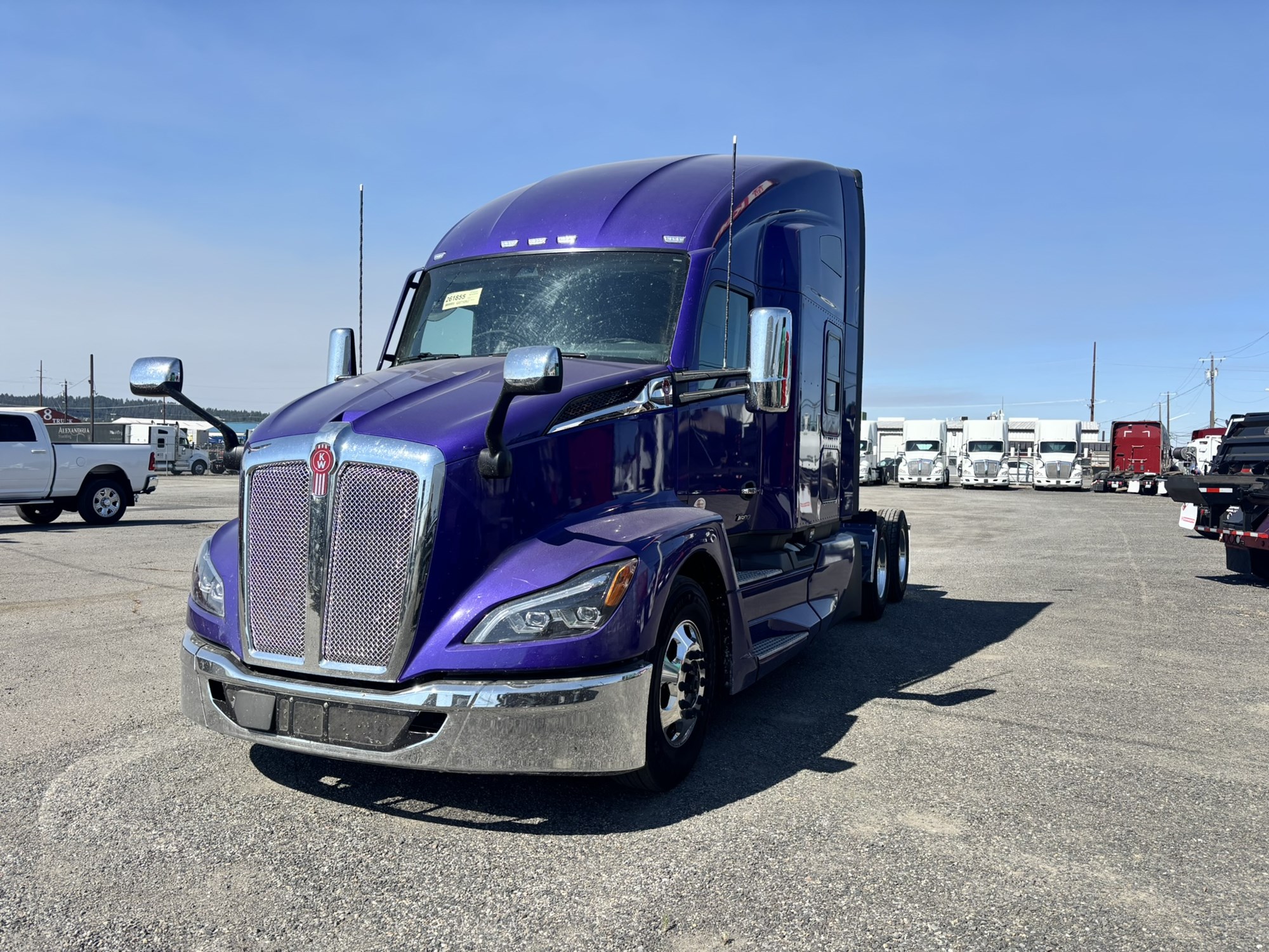 2027 Kenworth T680 Next Gen - image 1 of 6