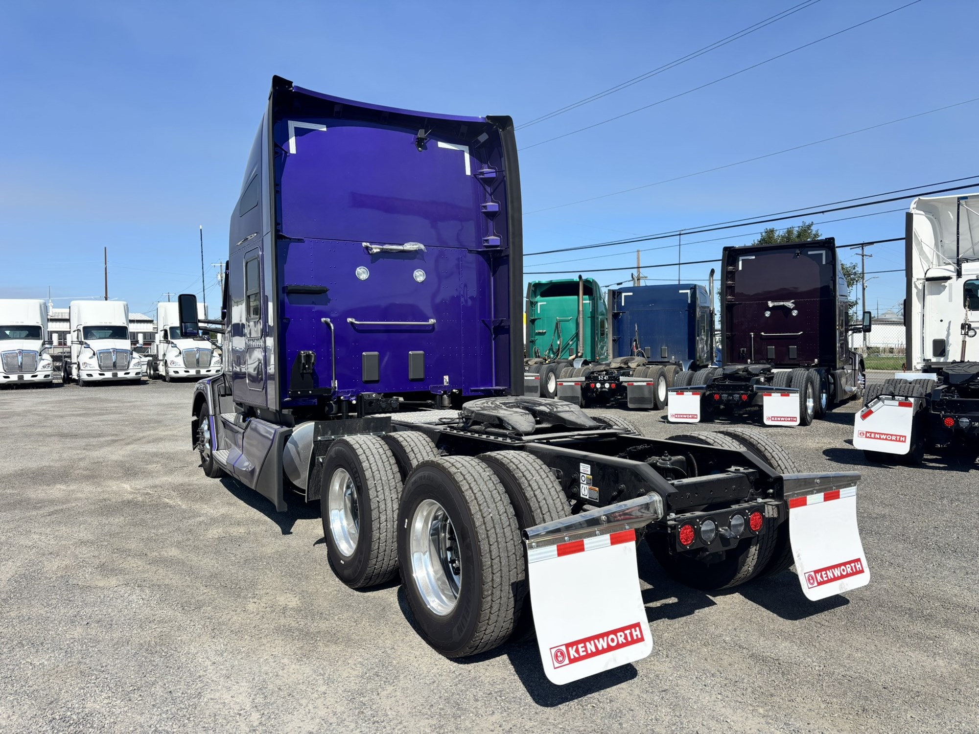 2027 Kenworth T680 Next Gen - image 5 of 6