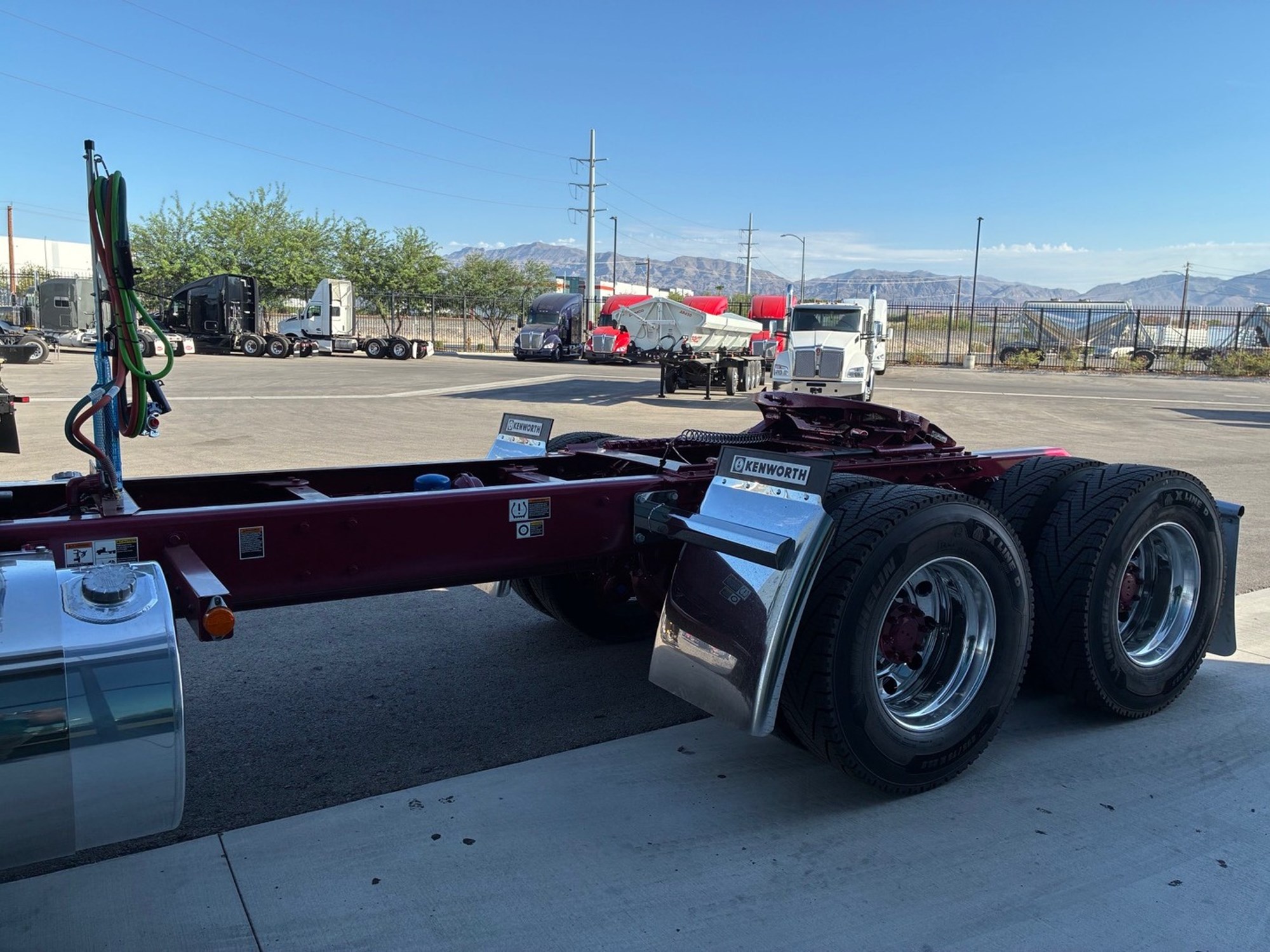 2027 Kenworth W900B 2027 Kenworth W900B - image 6 of 6