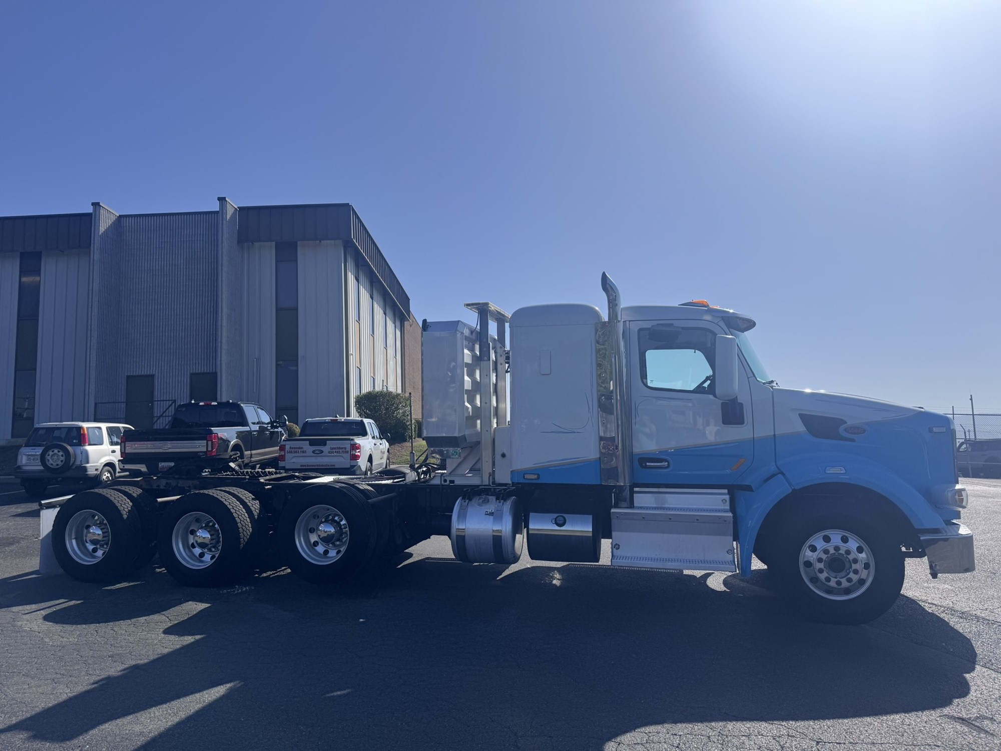 2015 Peterbilt 567 - image 6 of 6