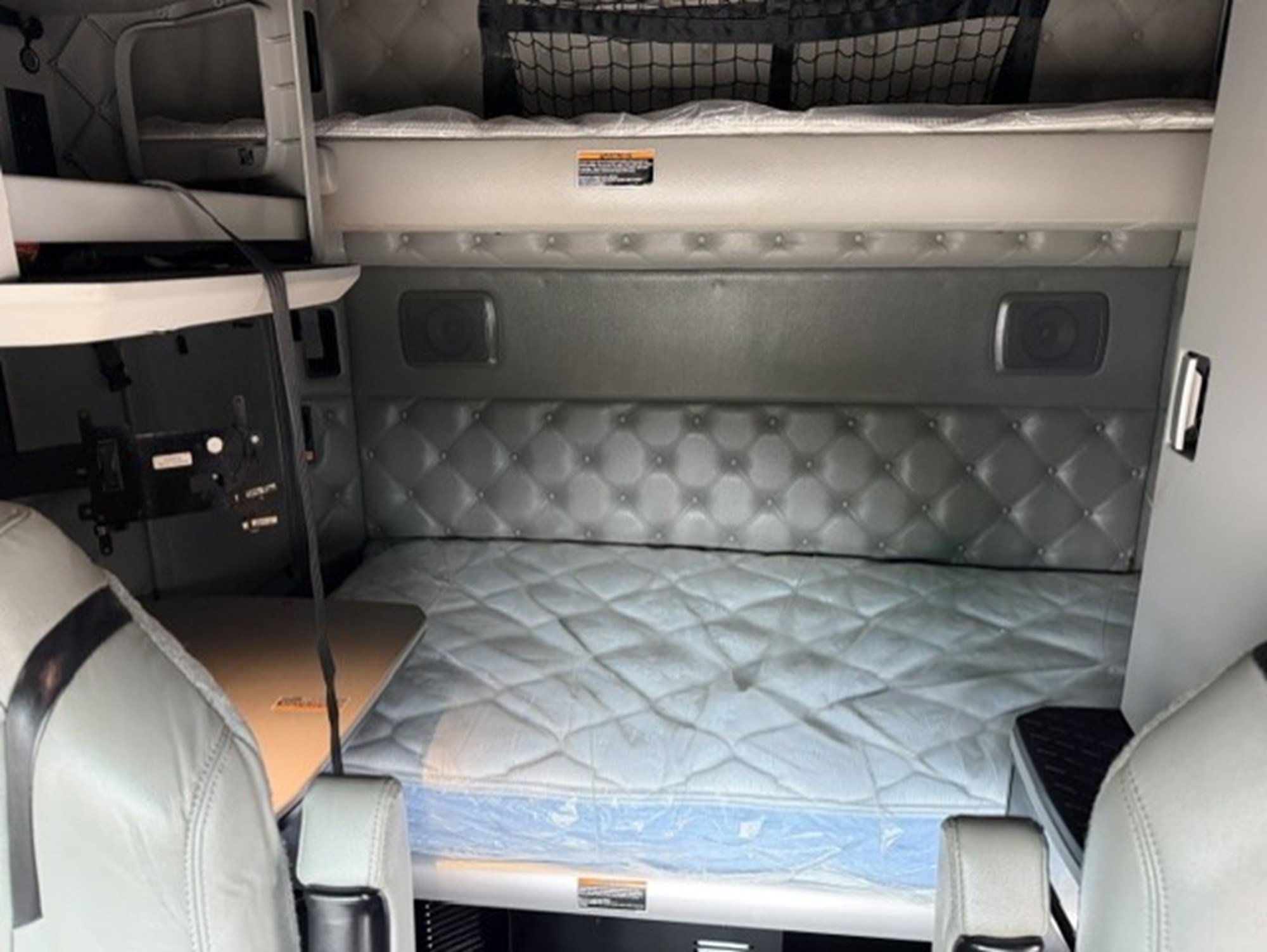 2020 Kenworth T680 I-000593-11 2020 Kenworth T680 I-000593-11