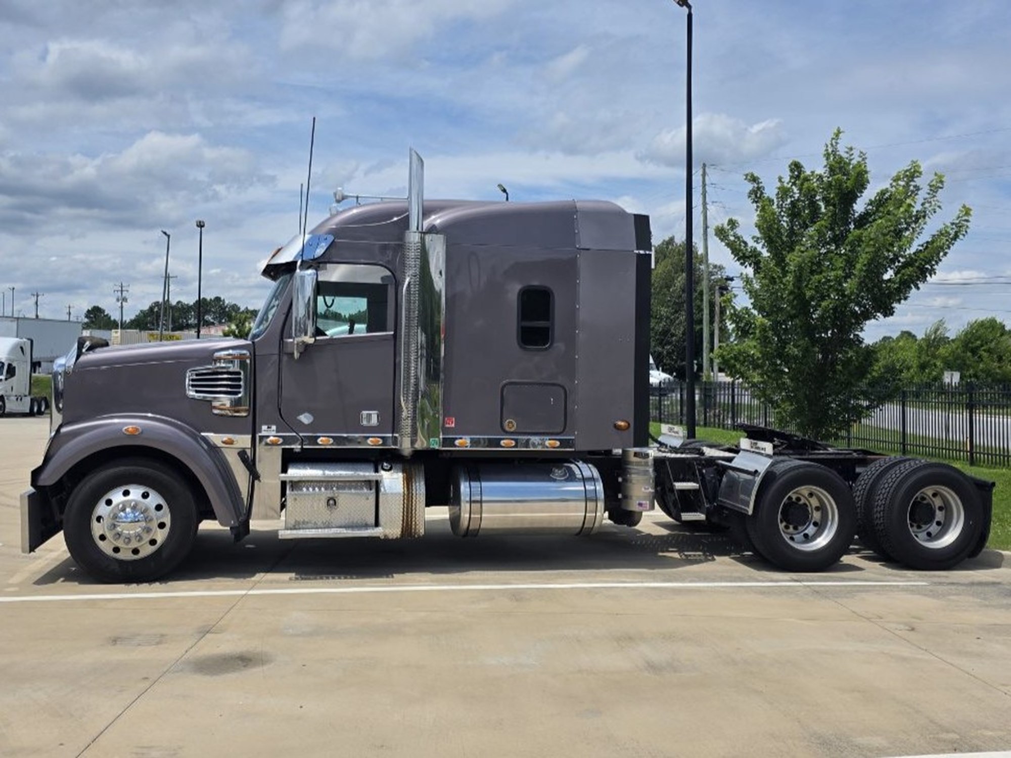 2018 Freightliner Coronado JDJM1646U-07 2018 Freightliner Coronado JDJM1646U-07