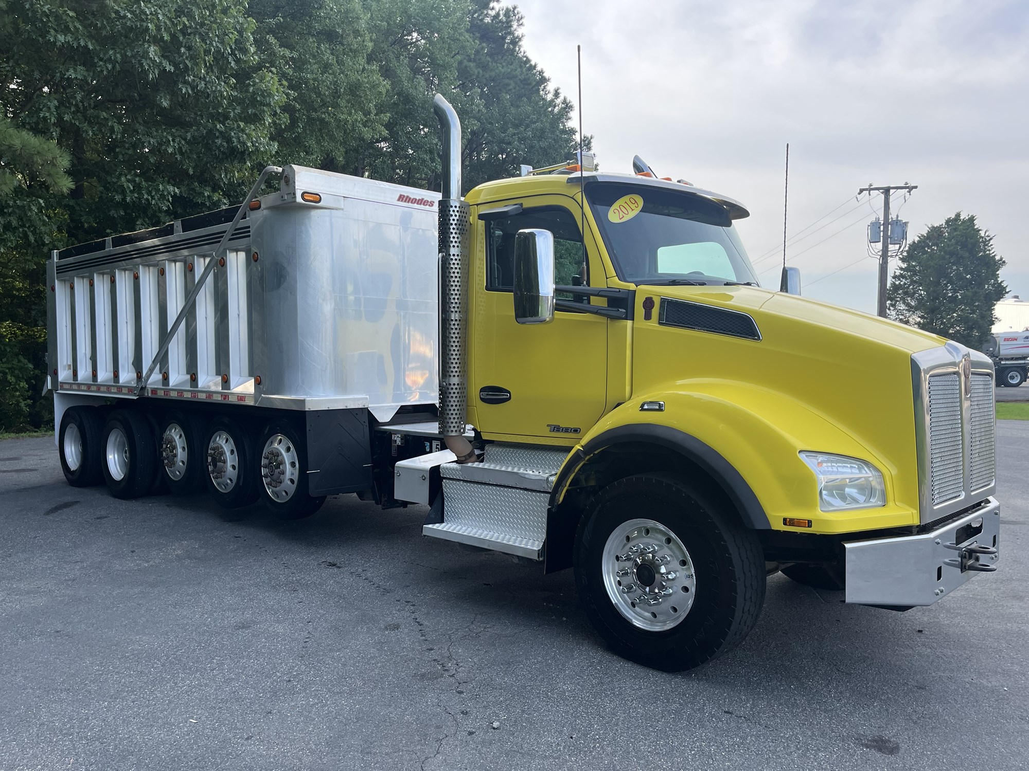 2019 Kenworth T880 2019 Kenworth T880 - image 3 of 6