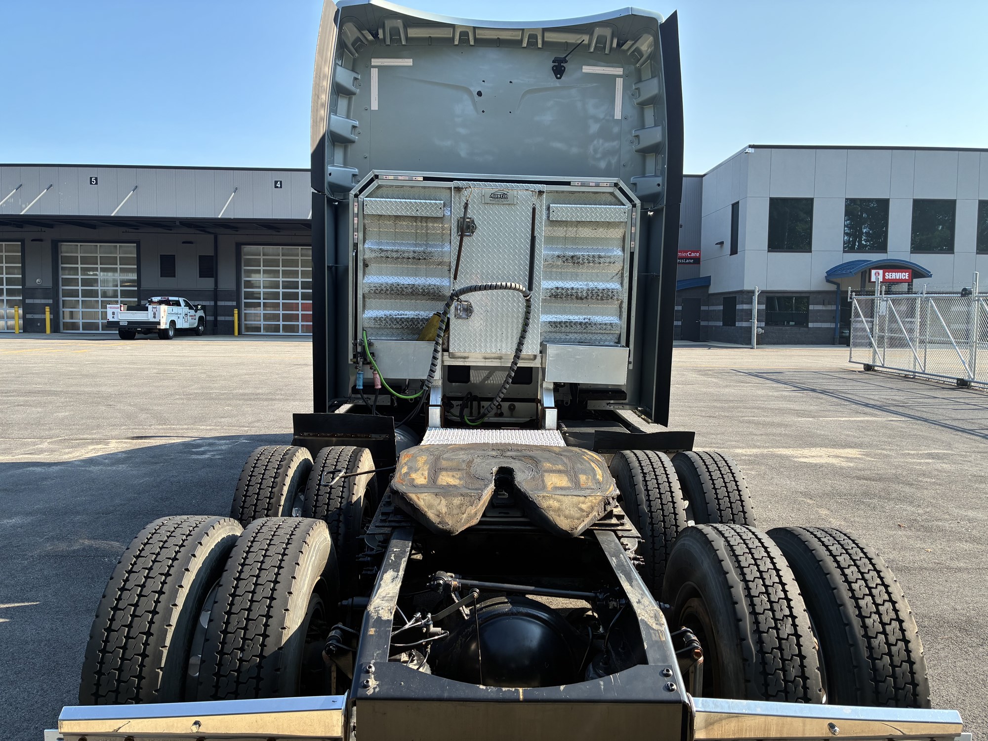 2021 Peterbilt 579 2021 Peterbilt 579 - image 6 of 6
