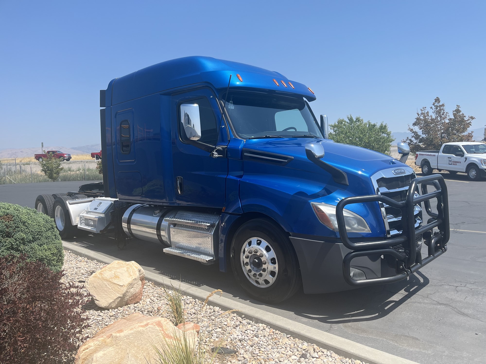 2021 Freightliner Cascadia 2021 Freightliner Cascadia - image 4 of 6
