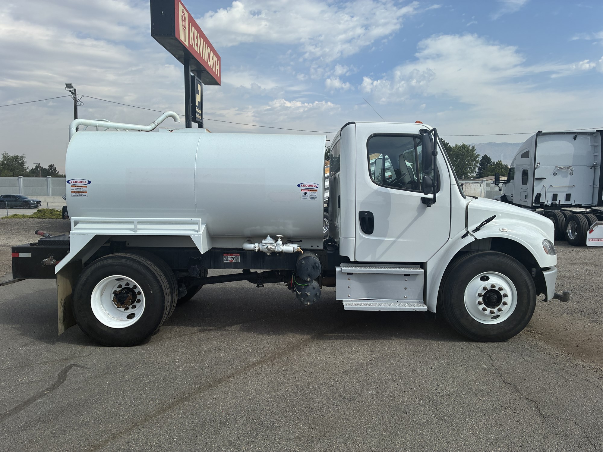 2022 Freightliner M2 2022 Freightliner M2 - image 6 of 6