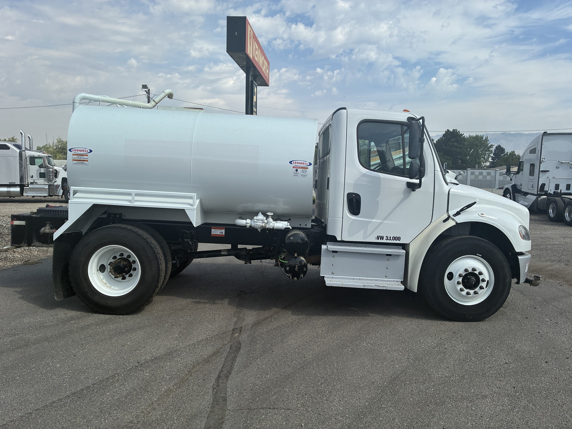 2022 Freightliner M2 2022 Freightliner M2 - image 6 of 6