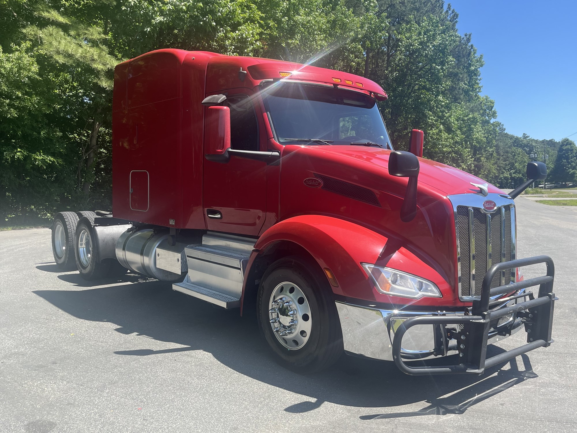 2023 Peterbilt 579 2023 Peterbilt 579 - image 1 of 6