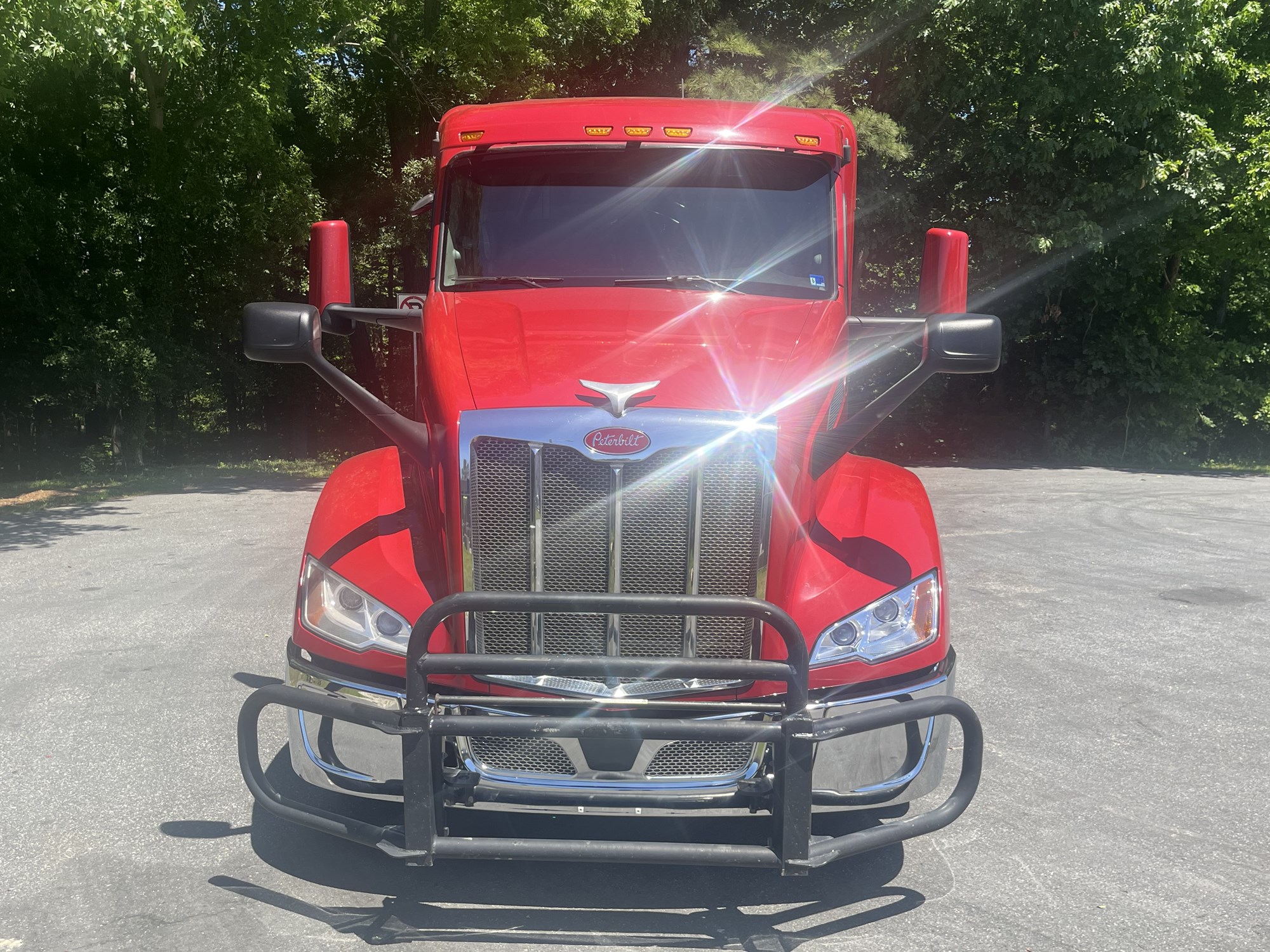 2023 Peterbilt 579 2023 Peterbilt 579 - image 3 of 6