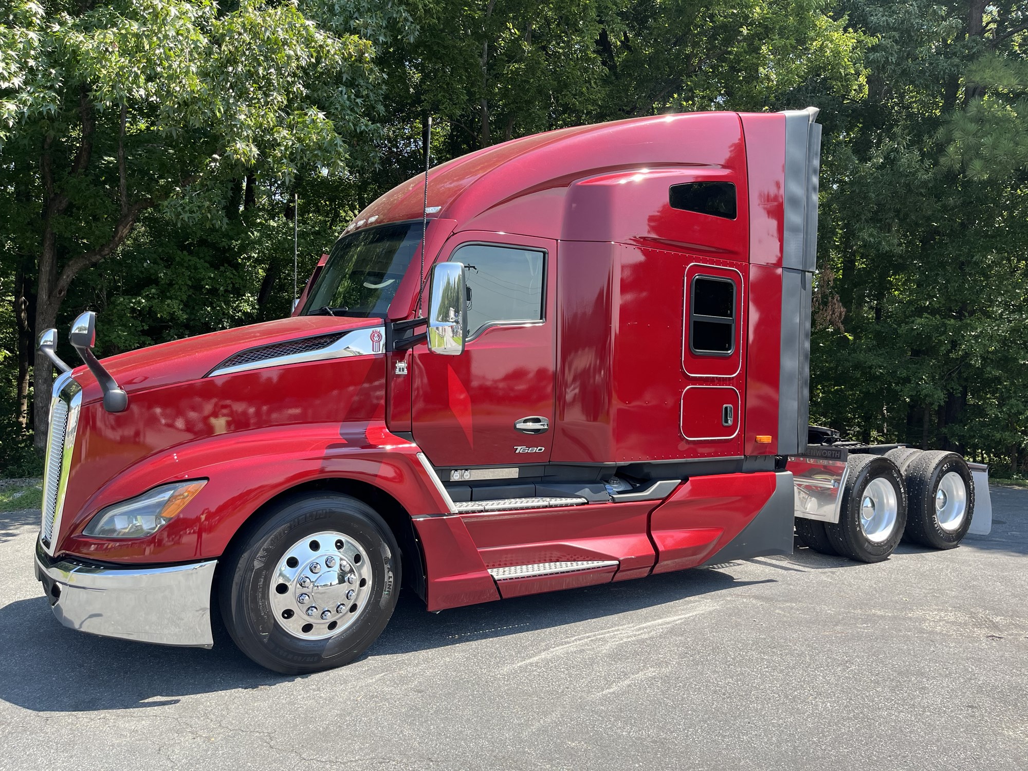 2023 Kenworth T680 Next Gen - image 1 of 6