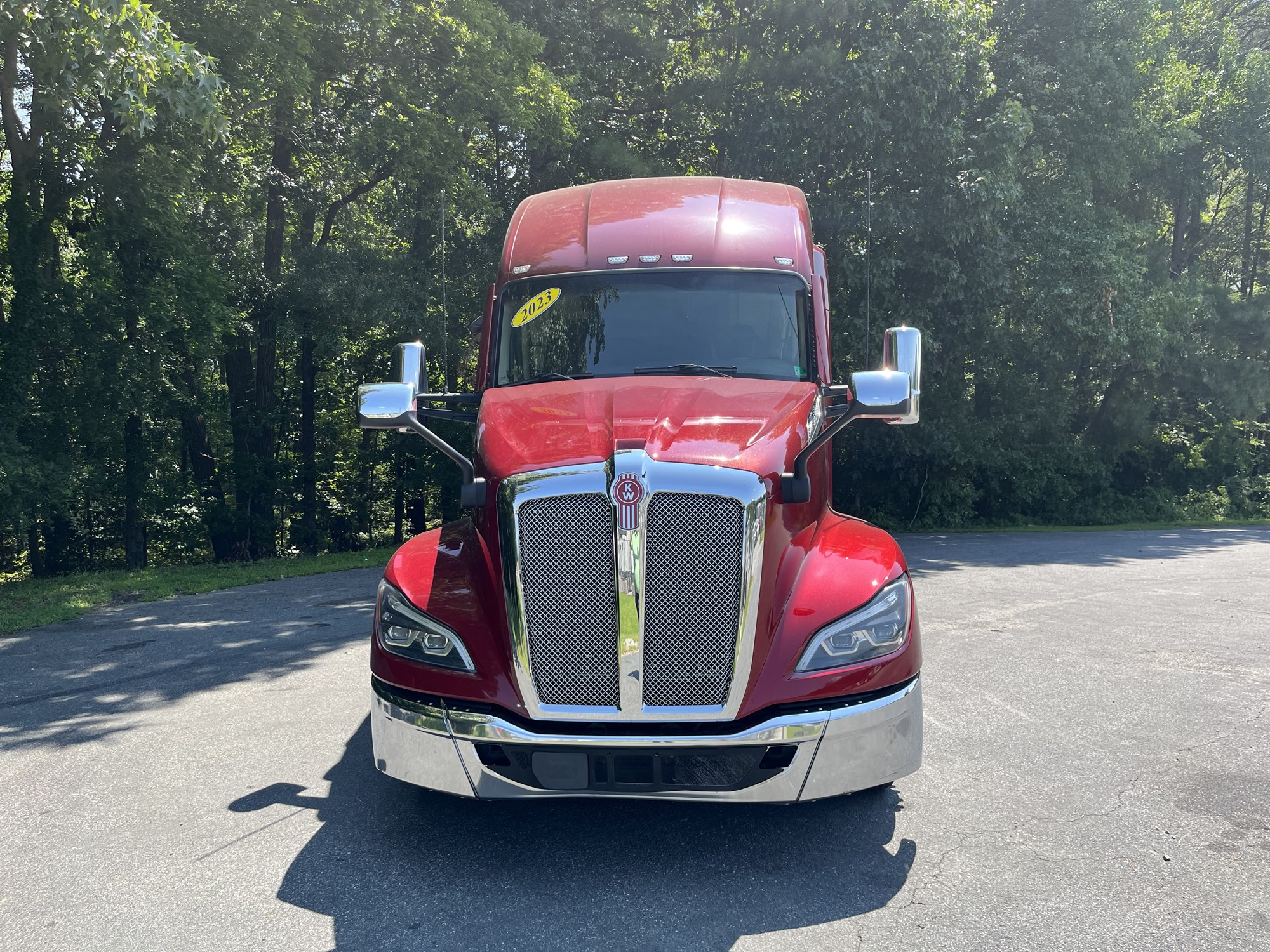 2023 Kenworth T680 Next Gen - image 2 of 6