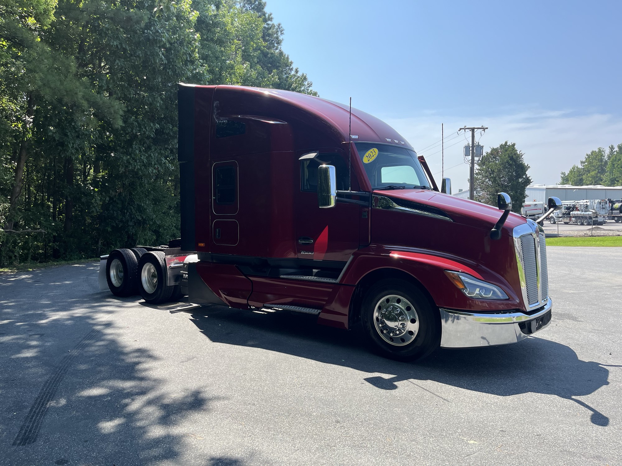 2023 Kenworth T680 Next Gen - image 3 of 6