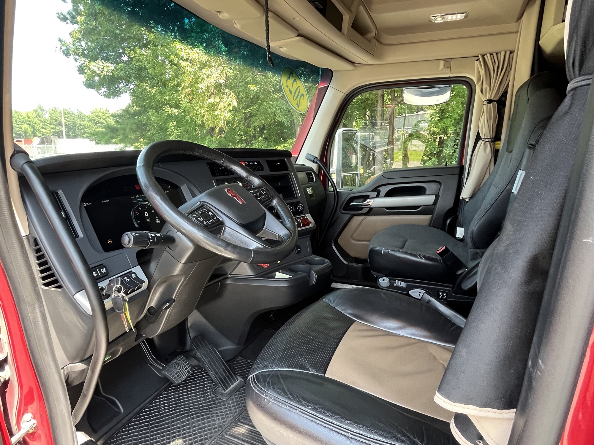 2023 Kenworth T680 Next Gen PJ227254U-16 2023 Kenworth T680 Next Gen PJ227254U-16