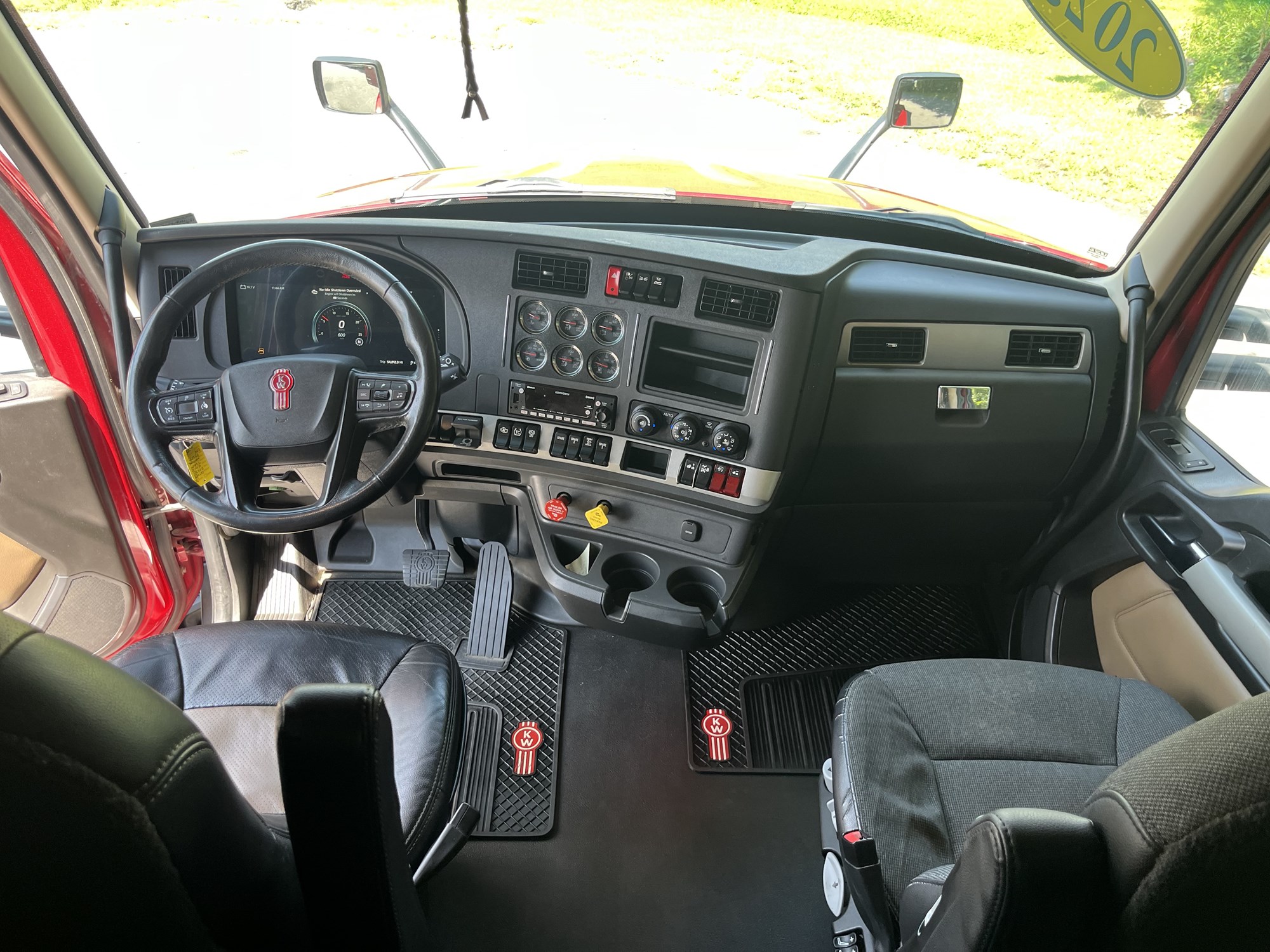 2023 Kenworth T680 Next Gen PJ227254U-21 2023 Kenworth T680 Next Gen PJ227254U-21